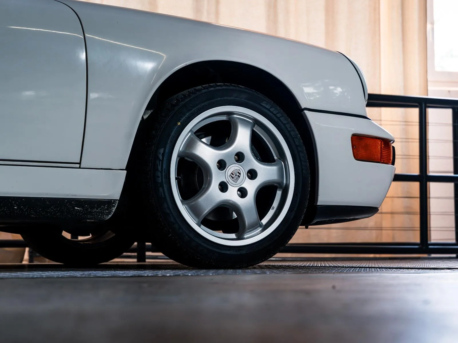 1990 Porsche 911 Carrera 4 Cabriolet 964, 9/24