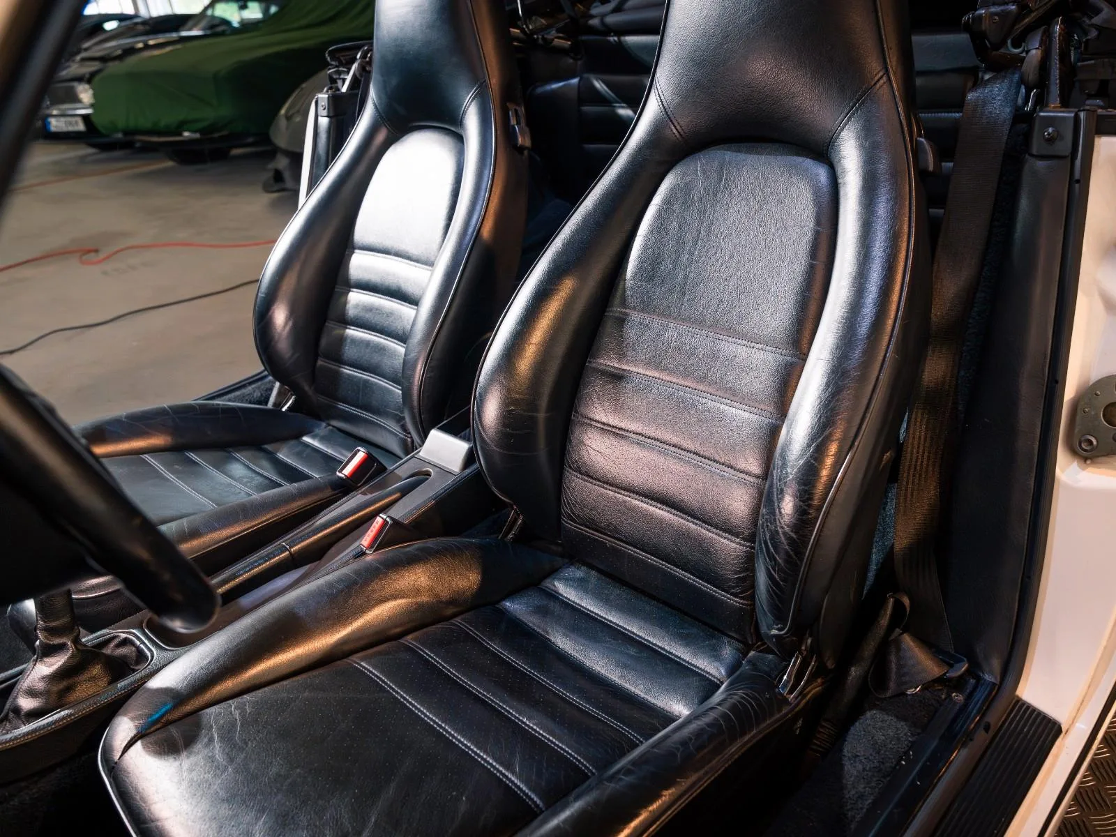 1990 Porsche 911 Carrera 4 Cabriolet 964, 24/24
