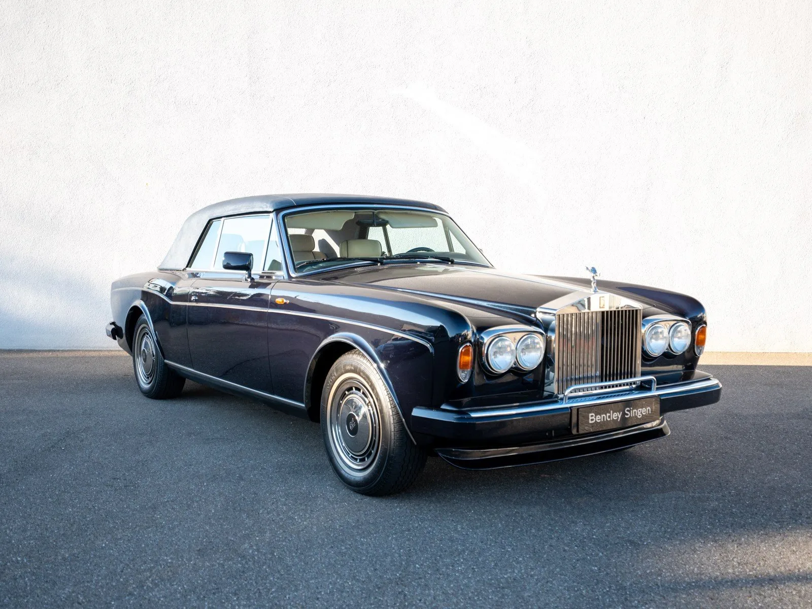1990 Rolls-Royce Corniche angeboten von einem Fachhändler in Singen, Deutschland, Hauptfoto