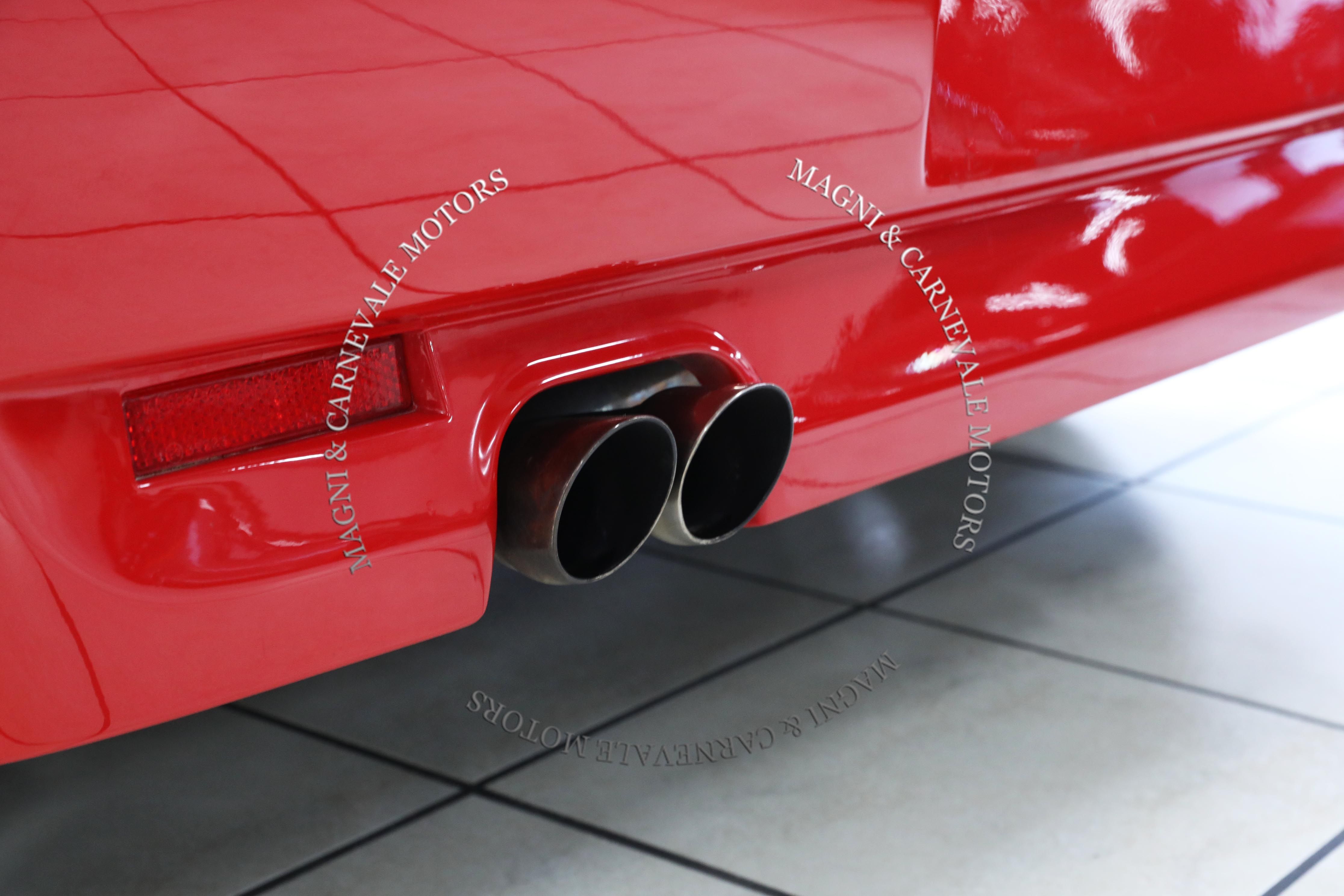 1991 Ferrari 348 angeboten von einem Fachhändler in Milan, Italien, Foto 16 von 20