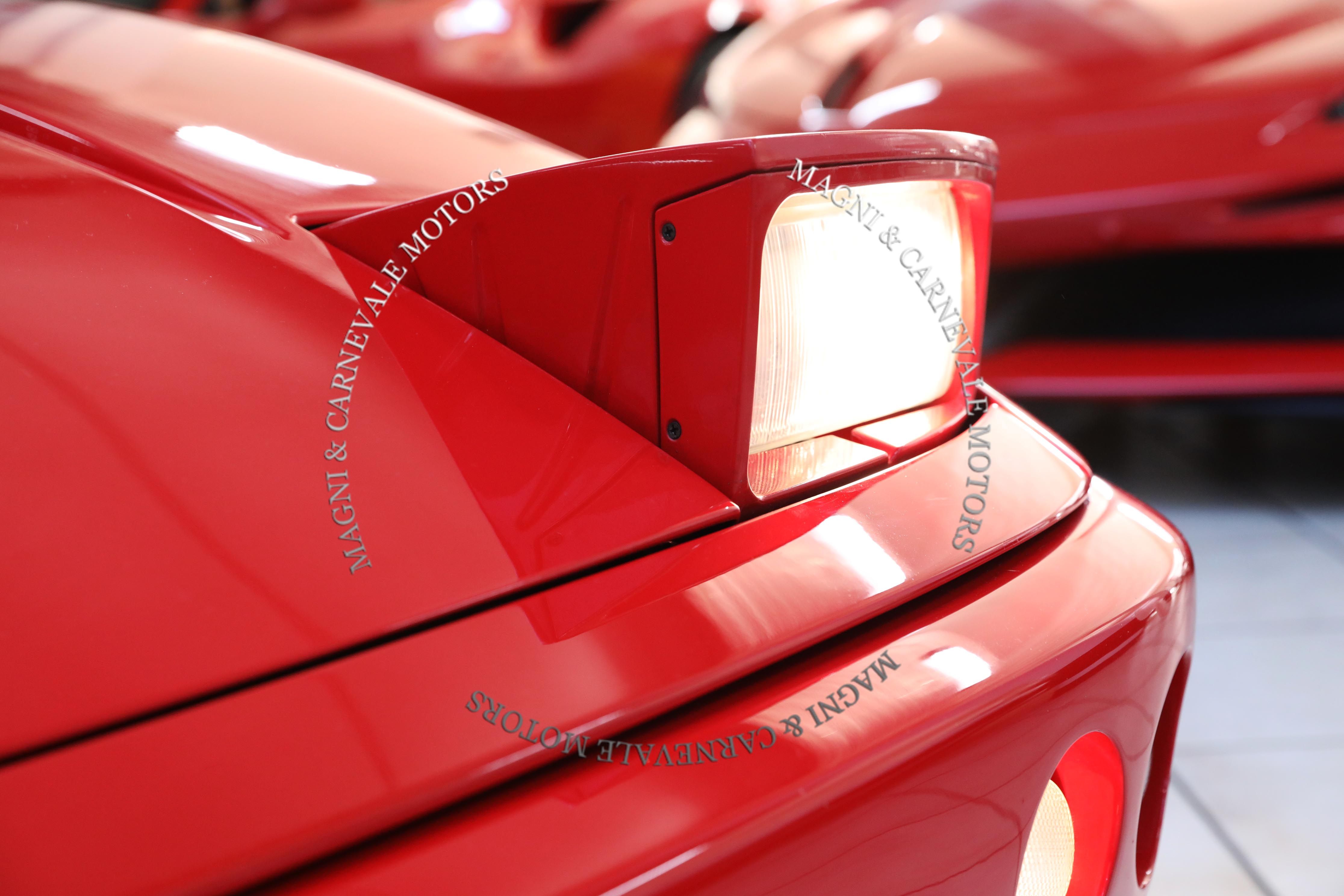 1991 Ferrari 348 angeboten von einem Fachhändler in Milan, Italien, Foto 18 von 20