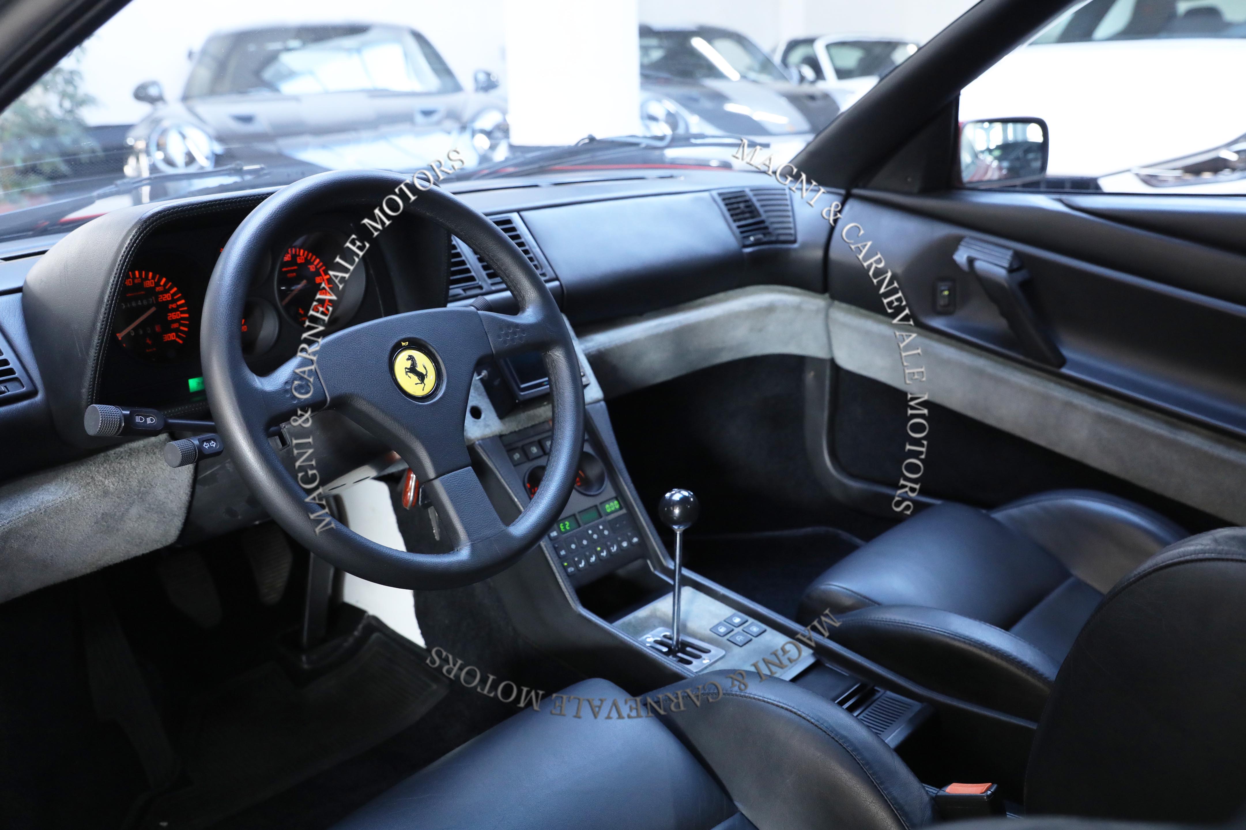 1991 Ferrari 348 angeboten von einem Fachhändler in Milan, Italien, Foto 19 von 20