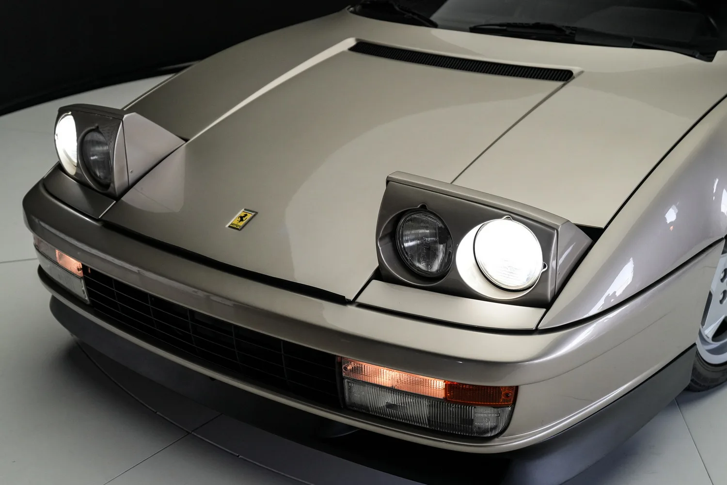 1991 Ferrari Testarossa, 16/17