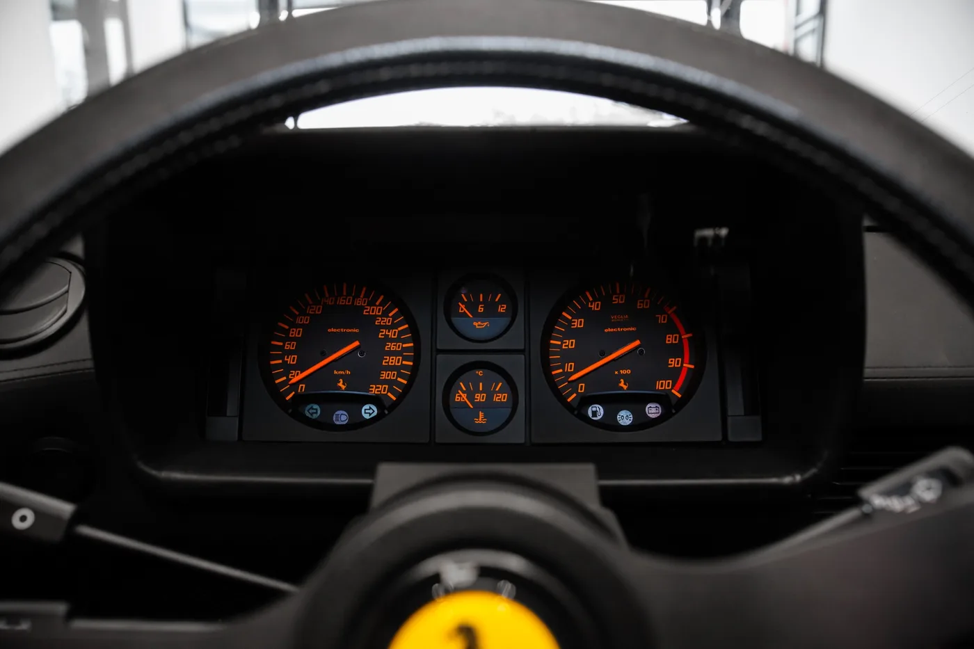 1991 Ferrari Testarossa angeboten von einem Fachhändler in Hengelo, Niederlande, Foto 10 von 15