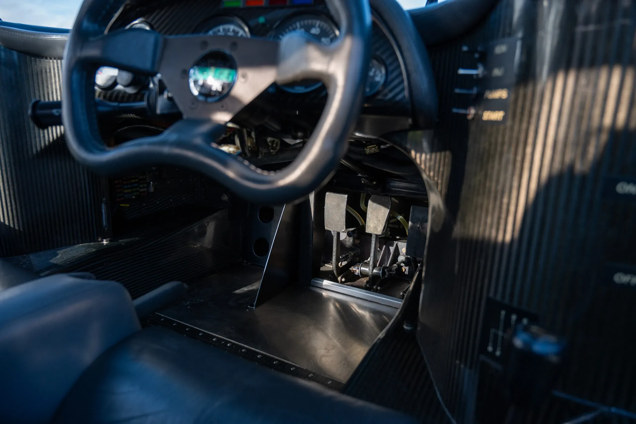 1991 Jaguar XJR-15, 13/30