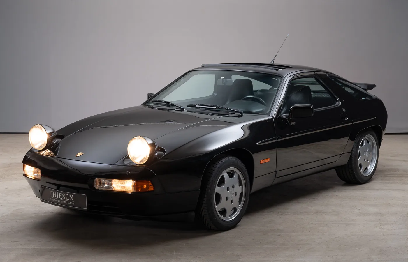 1991 Porsche 928 GT, 2/30