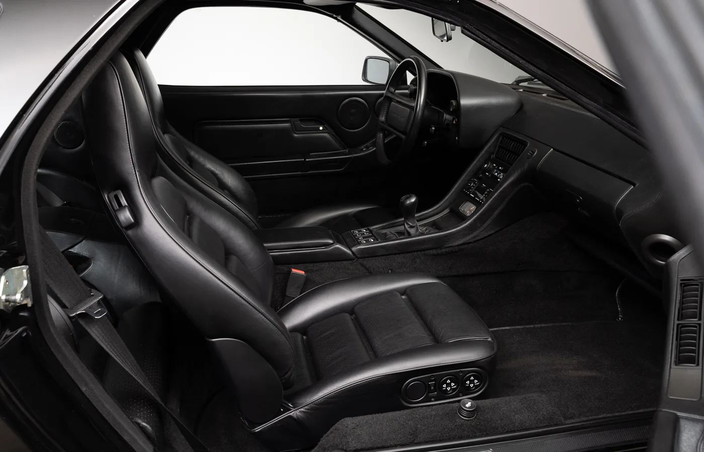 1991 Porsche 928 GT, 24/30