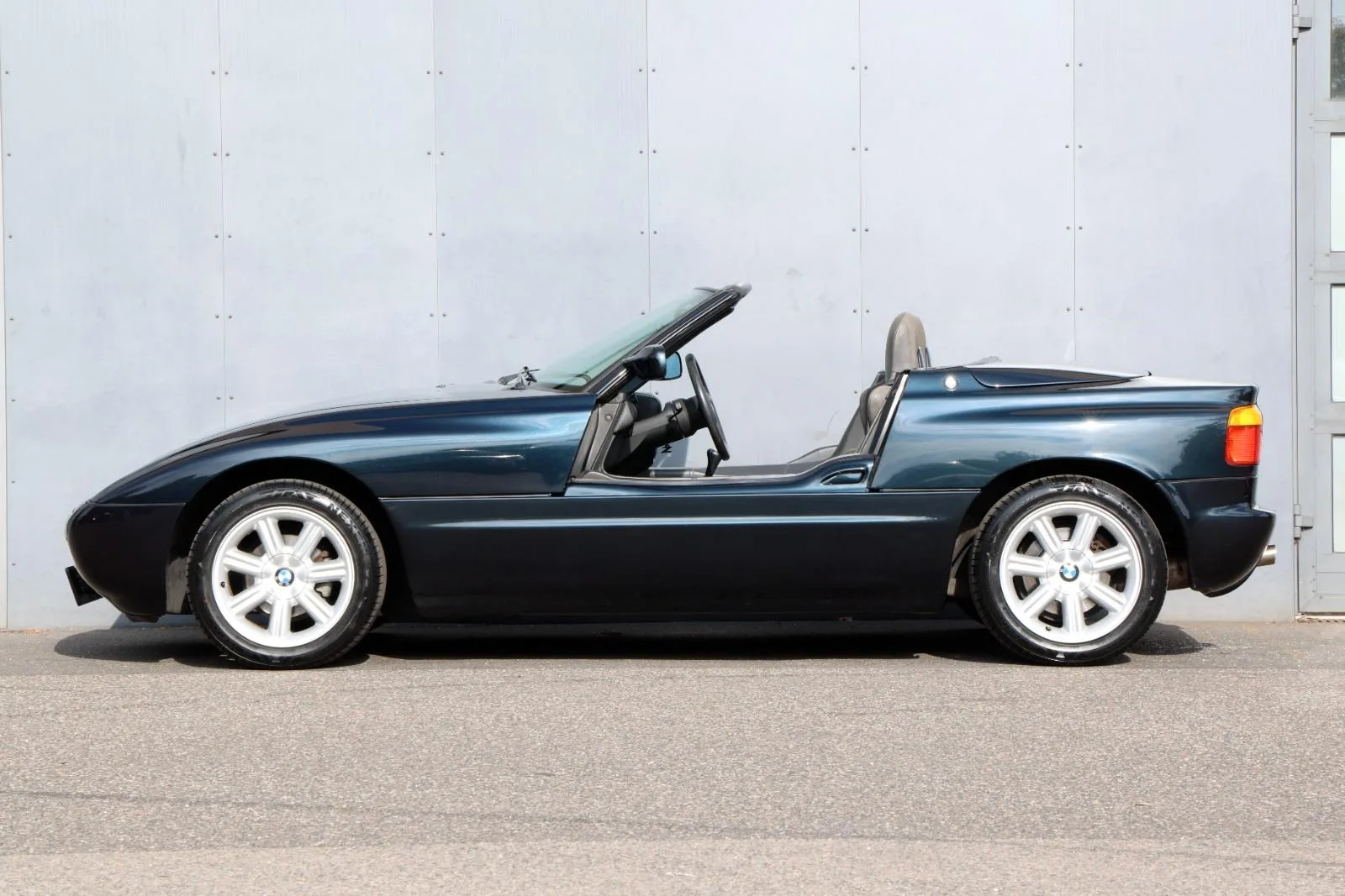 1992 BMW Z1, 8/24
