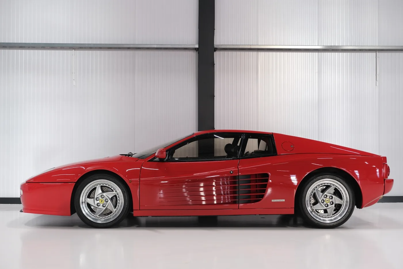 1992 Ferrari 512 TR angeboten von einem Oldtimerhändler in Alkmaar, Niederlande, Foto 13 von 15
