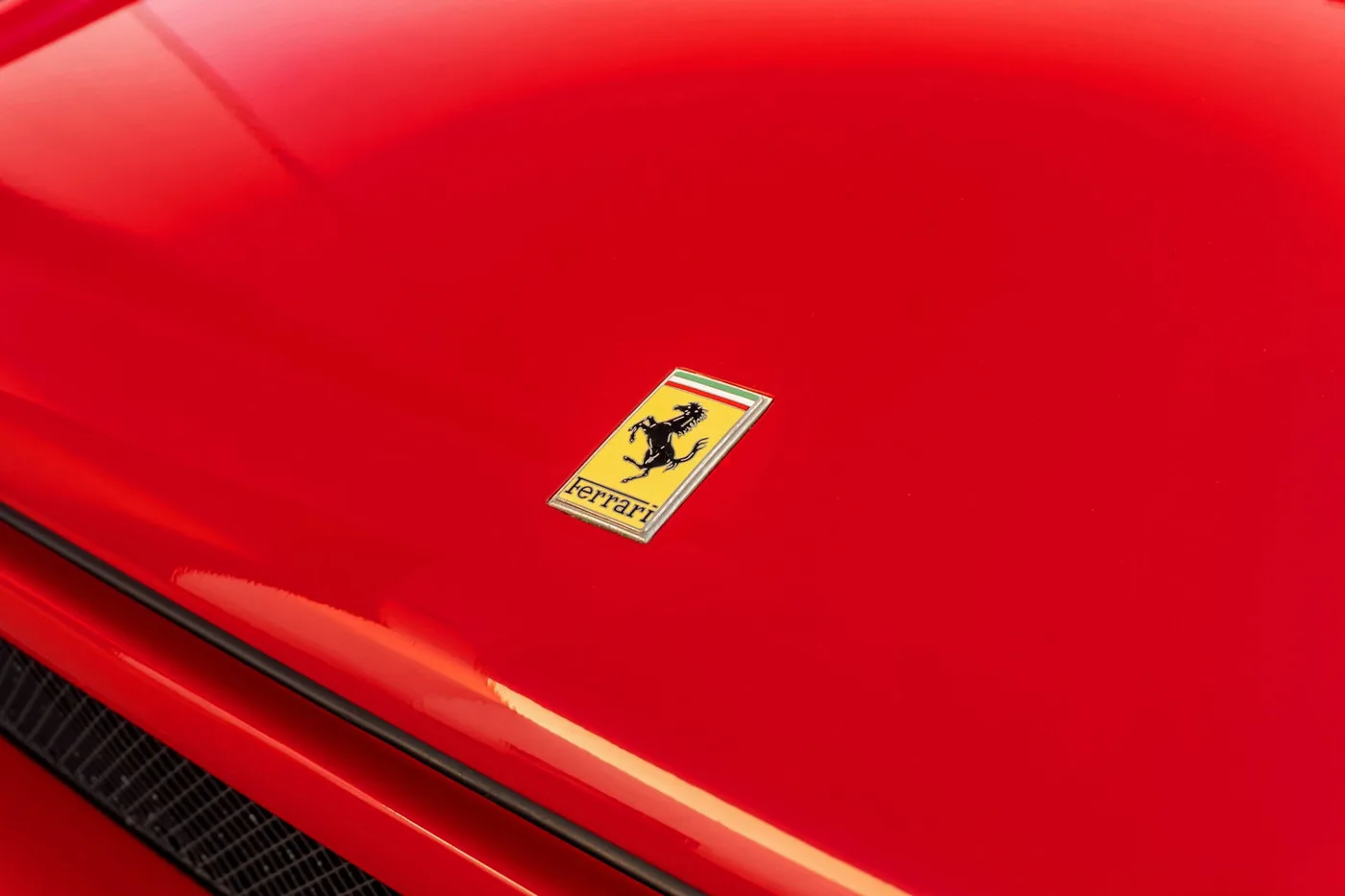 1992 Ferrari F40 angeboten von einem Supersportwagenhändler in Woerden, Niederlande, Foto 24 von 25