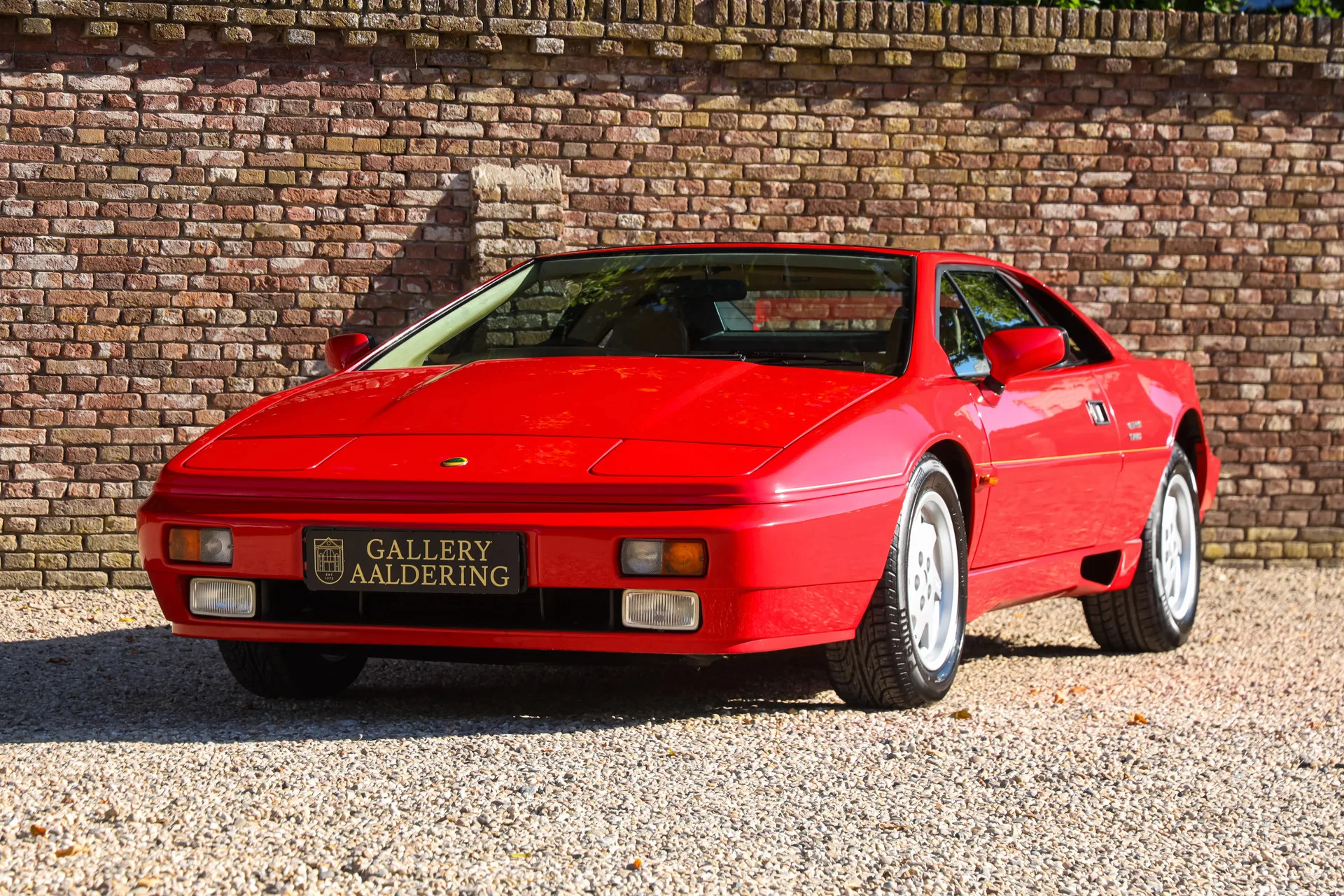 1992 Lotus Esprit S Turbo offered by a specialist dealer in Brummen, Netherlands, main photo