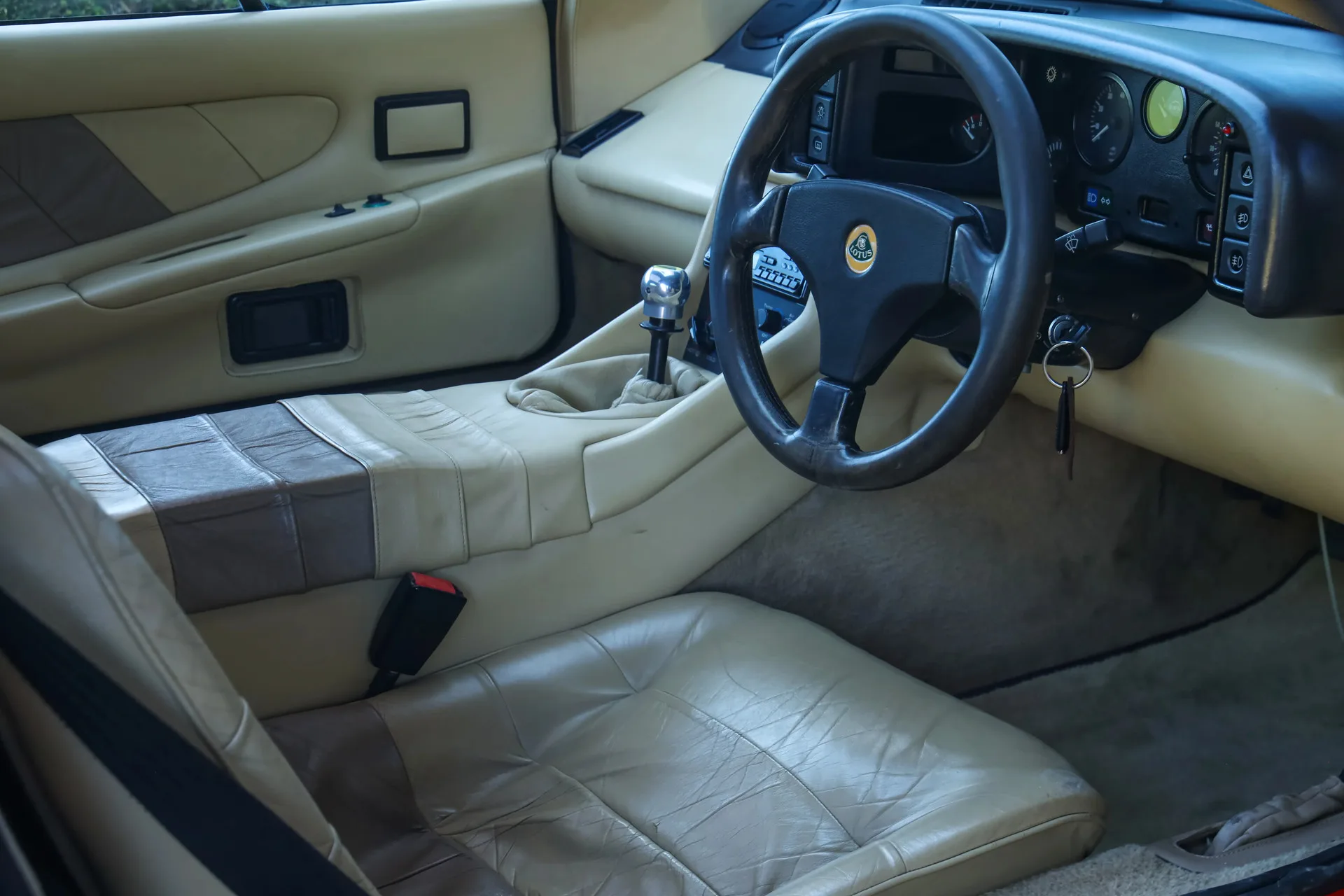 1992 Lotus Esprit S Turbo, 13/30