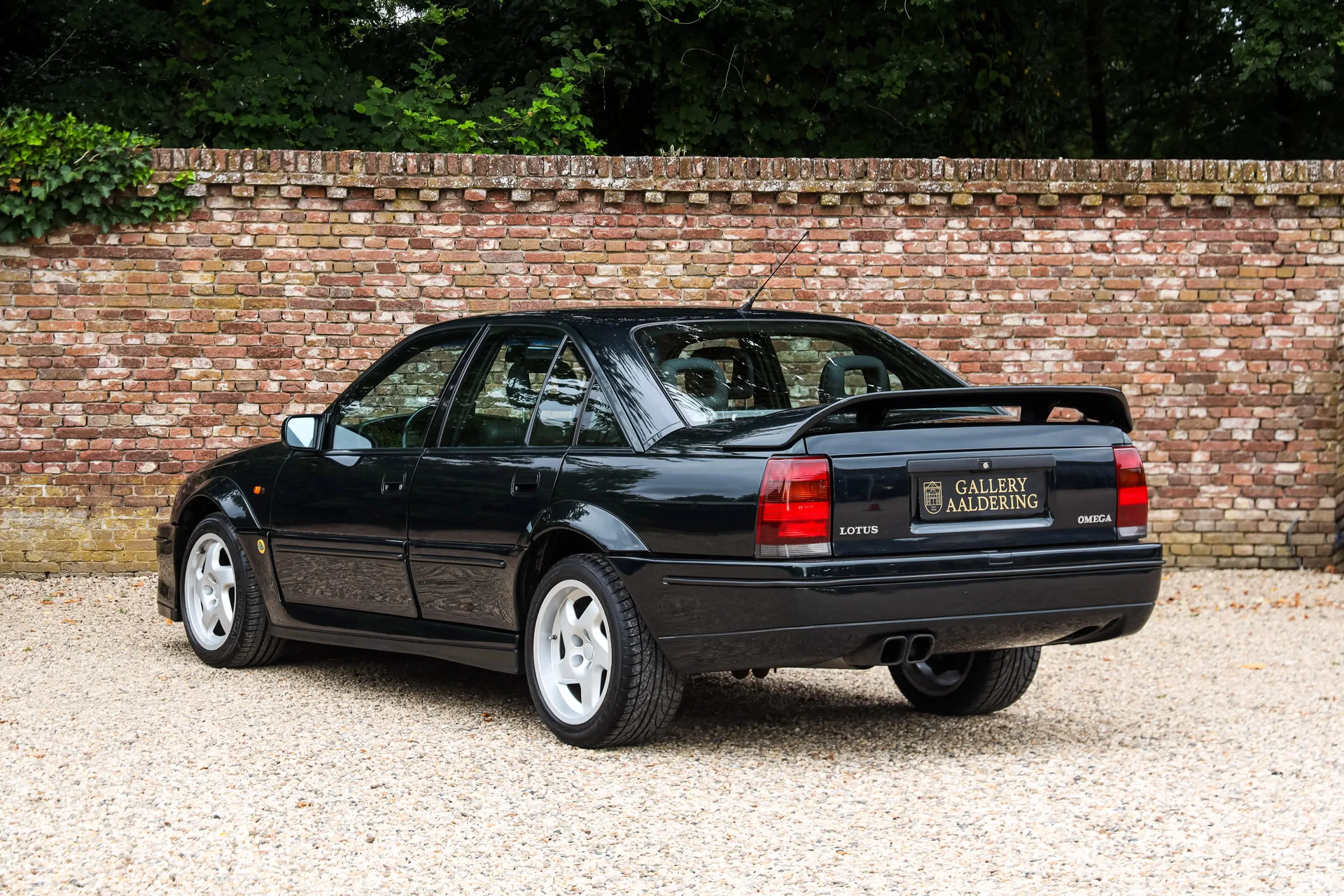1992 Lotus Omega, 2/30