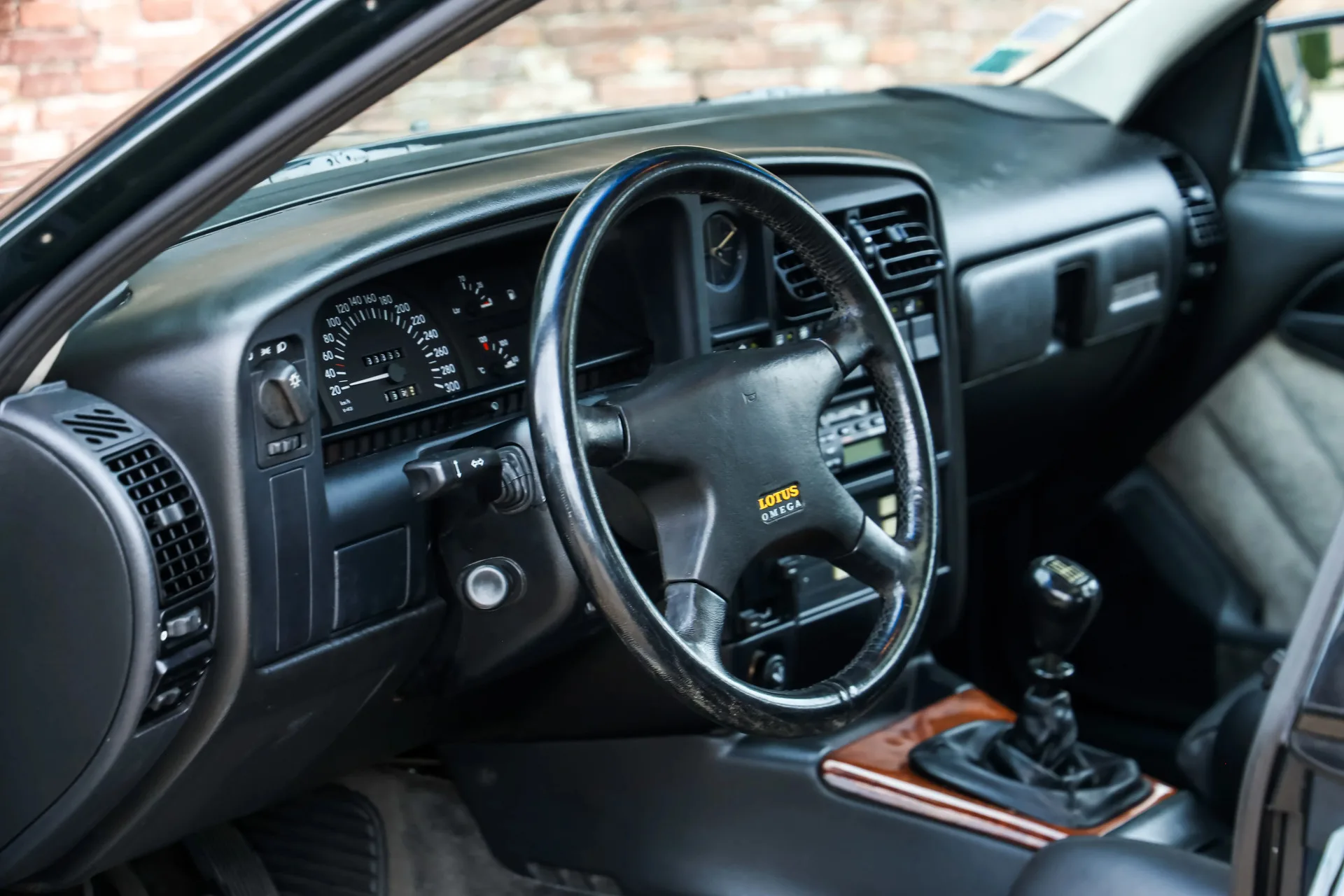 1992 Lotus Omega, 3/30