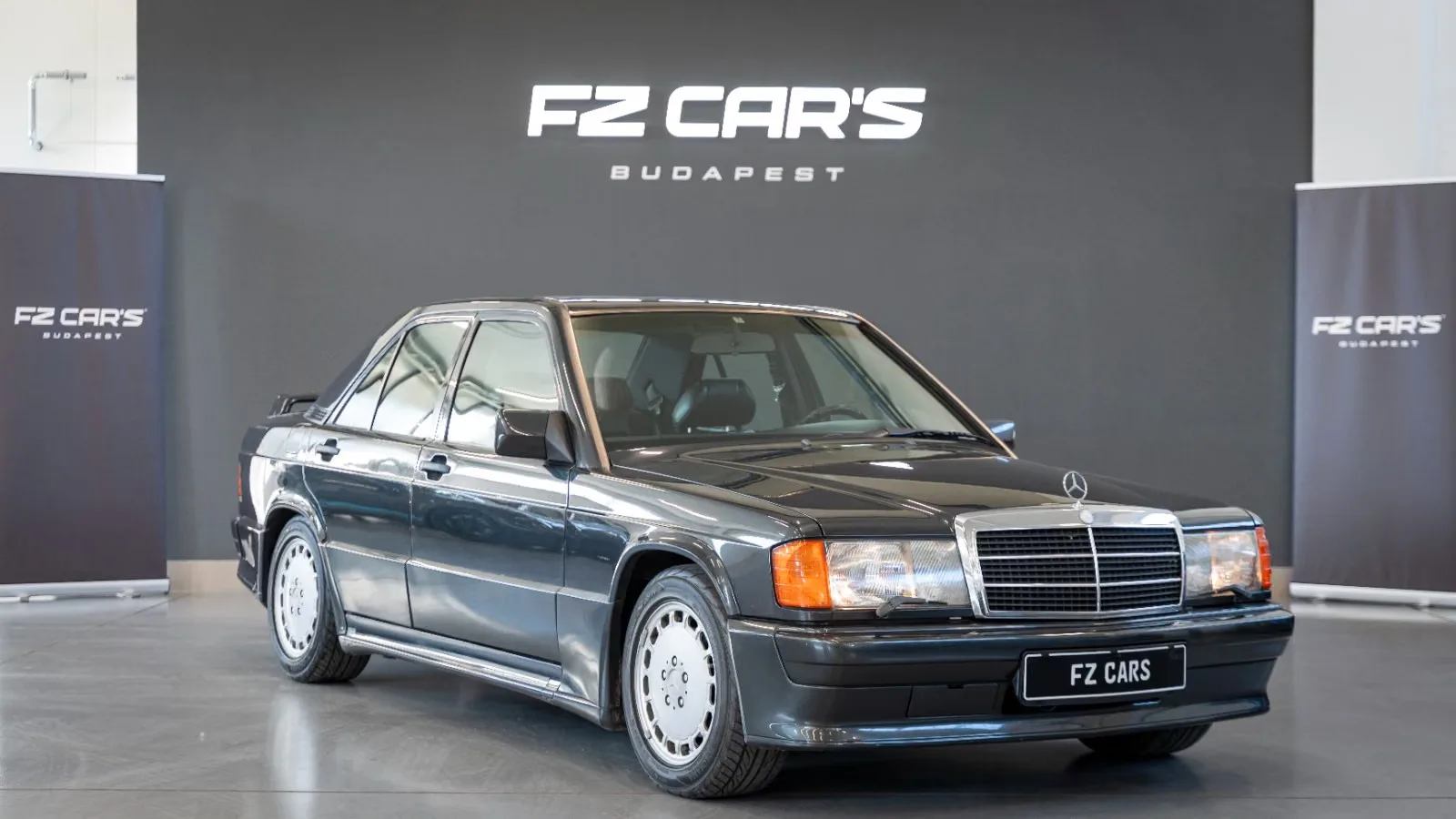 1992 Mercedes-Benz 190 E 2.5-16, 2/15