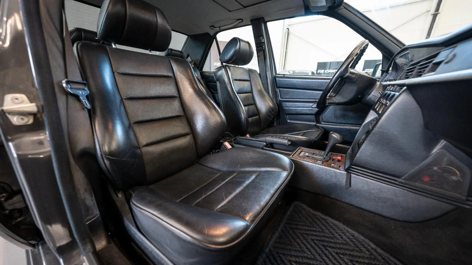 1992 Mercedes-Benz 190 E 2.5-16, 13/15