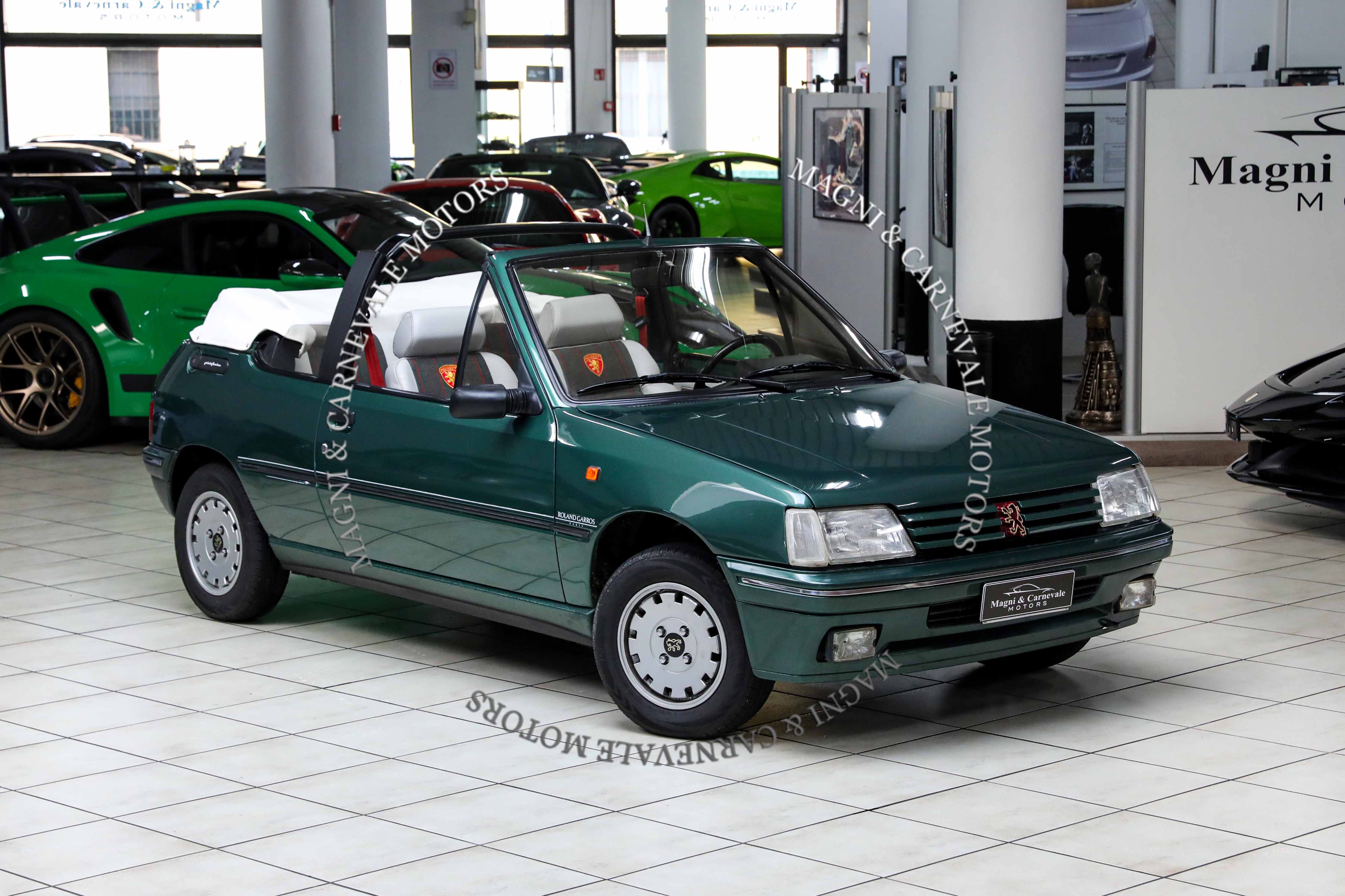 1992 Peugeot 205 Cabriolet offered by a specialist dealer in Milan, Italy, photo 5 of 20
