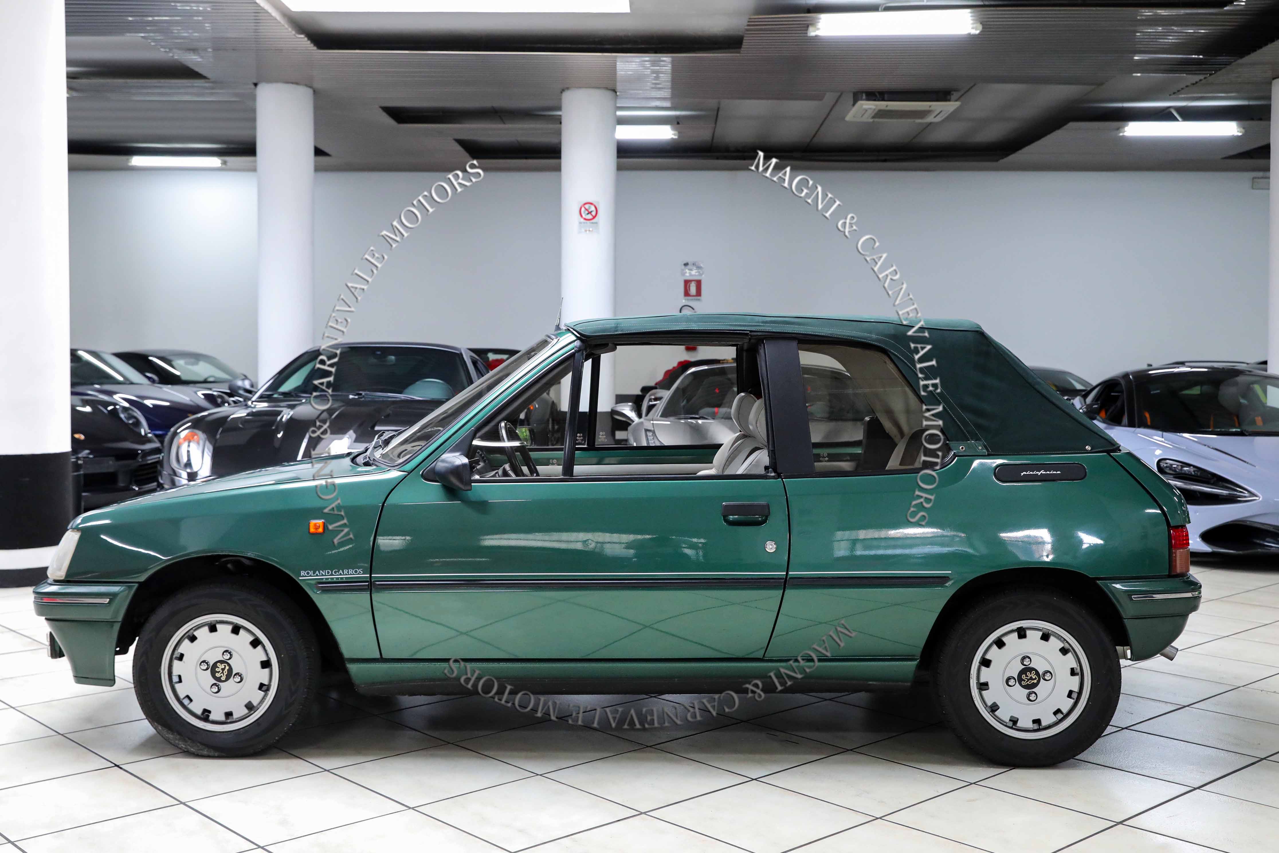 1992 Peugeot 205 Cabriolet offered by a specialist dealer in Milan, Italy, photo 16 of 20