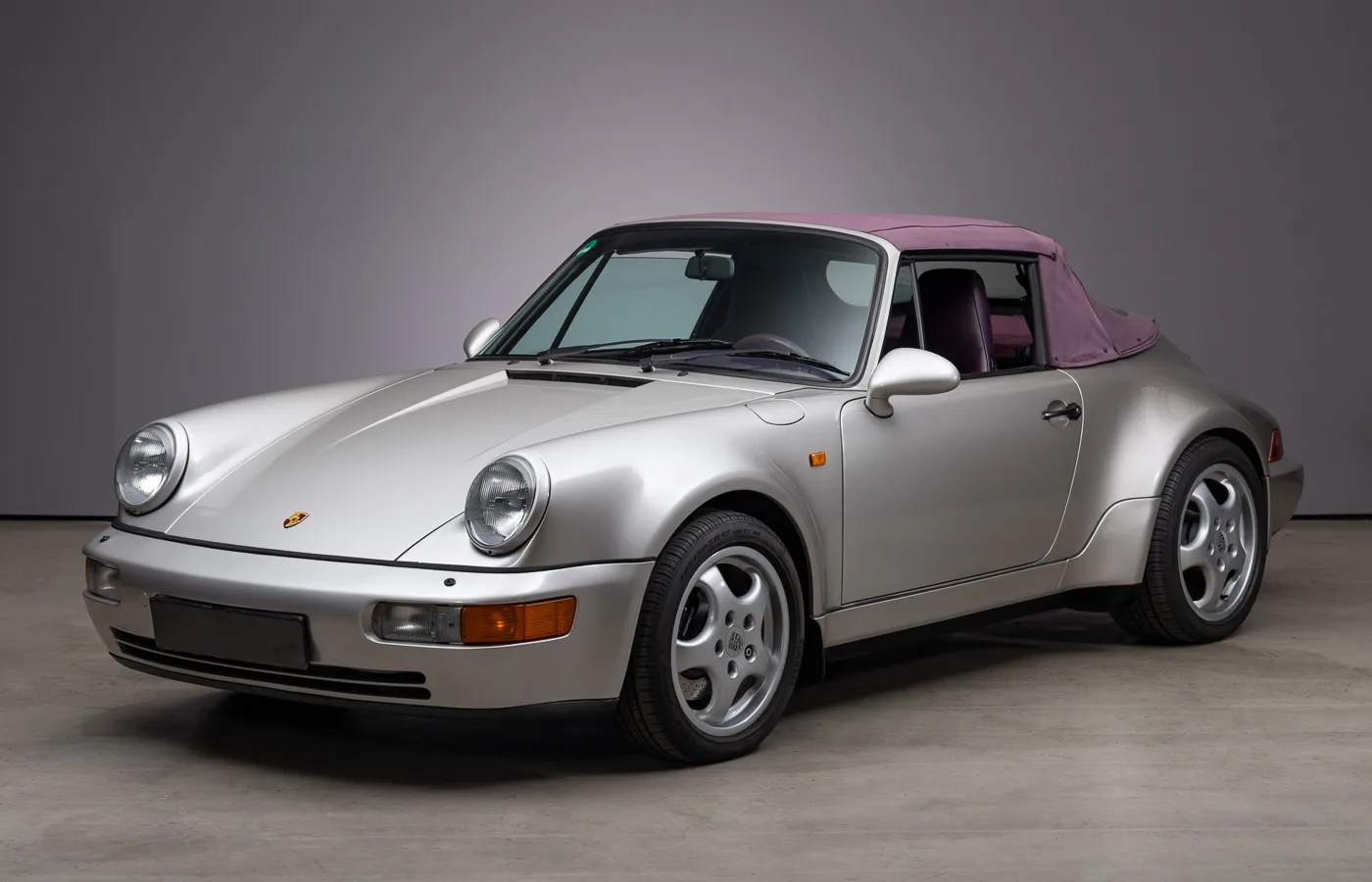 1992 Porsche 911 Carrera 2 Cabriolet Turbo-look (964), 2/30