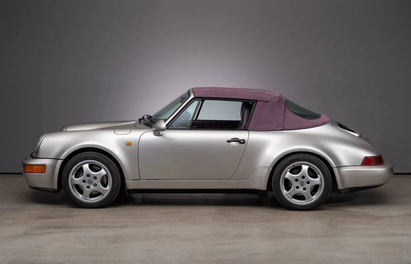 1992 Porsche 911 Carrera 2 Cabriolet Turbo-look (964), 6/30
