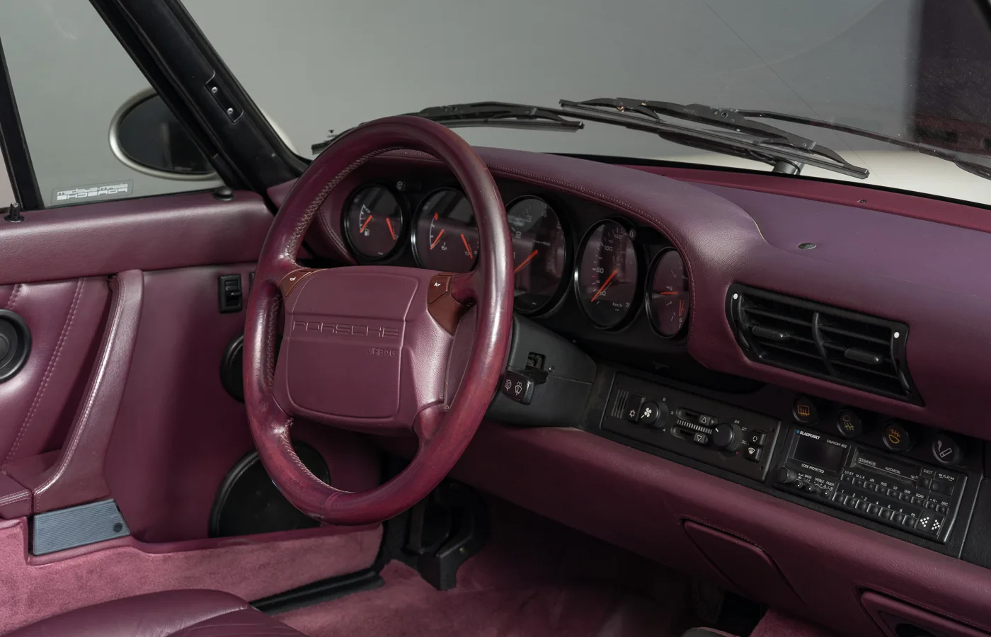 1992 Porsche 911 Carrera 2 Cabriolet Turbo-look (964), 24/30