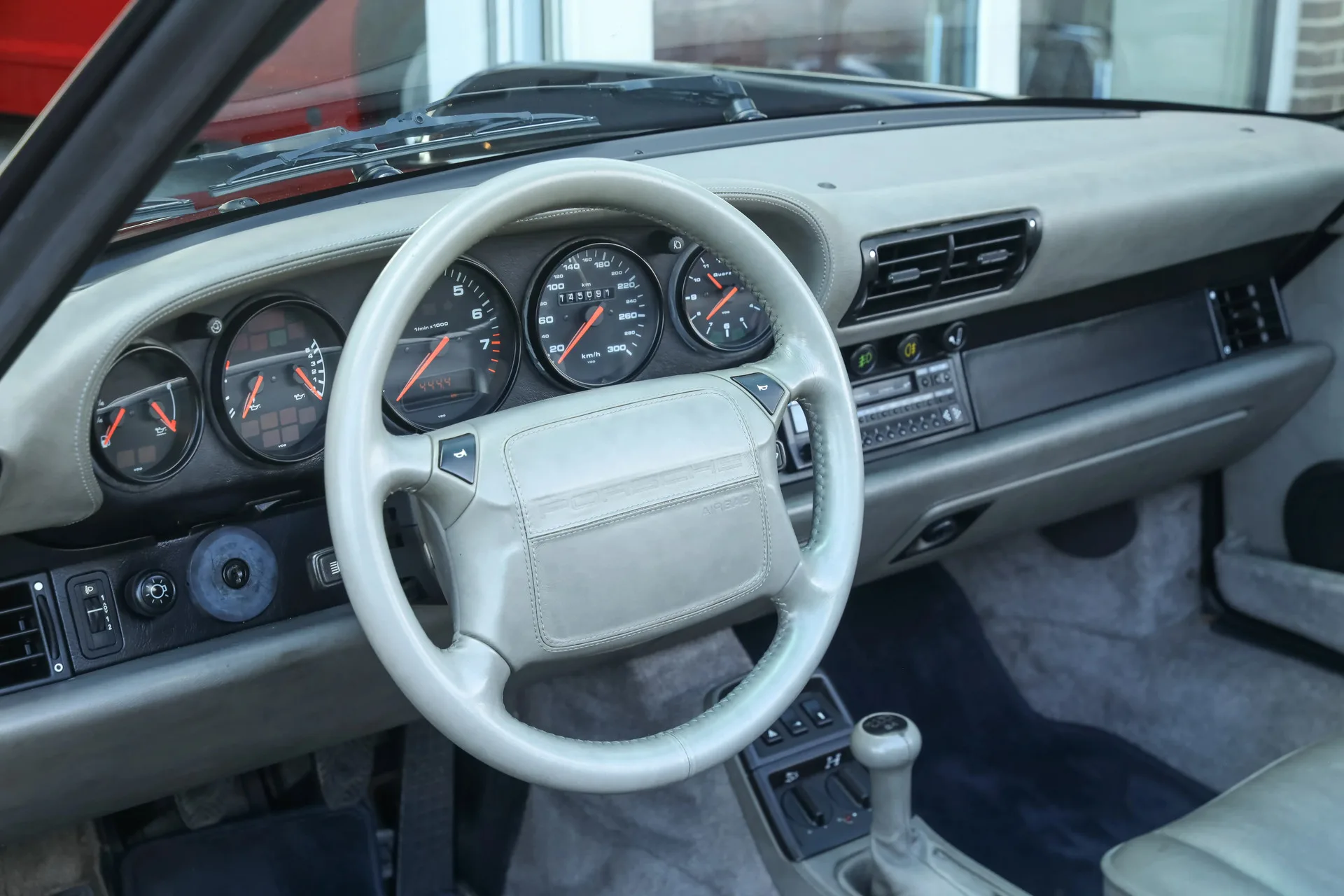 1992 Porsche 911 Carrera 4 Cabriolet 964, 3/30