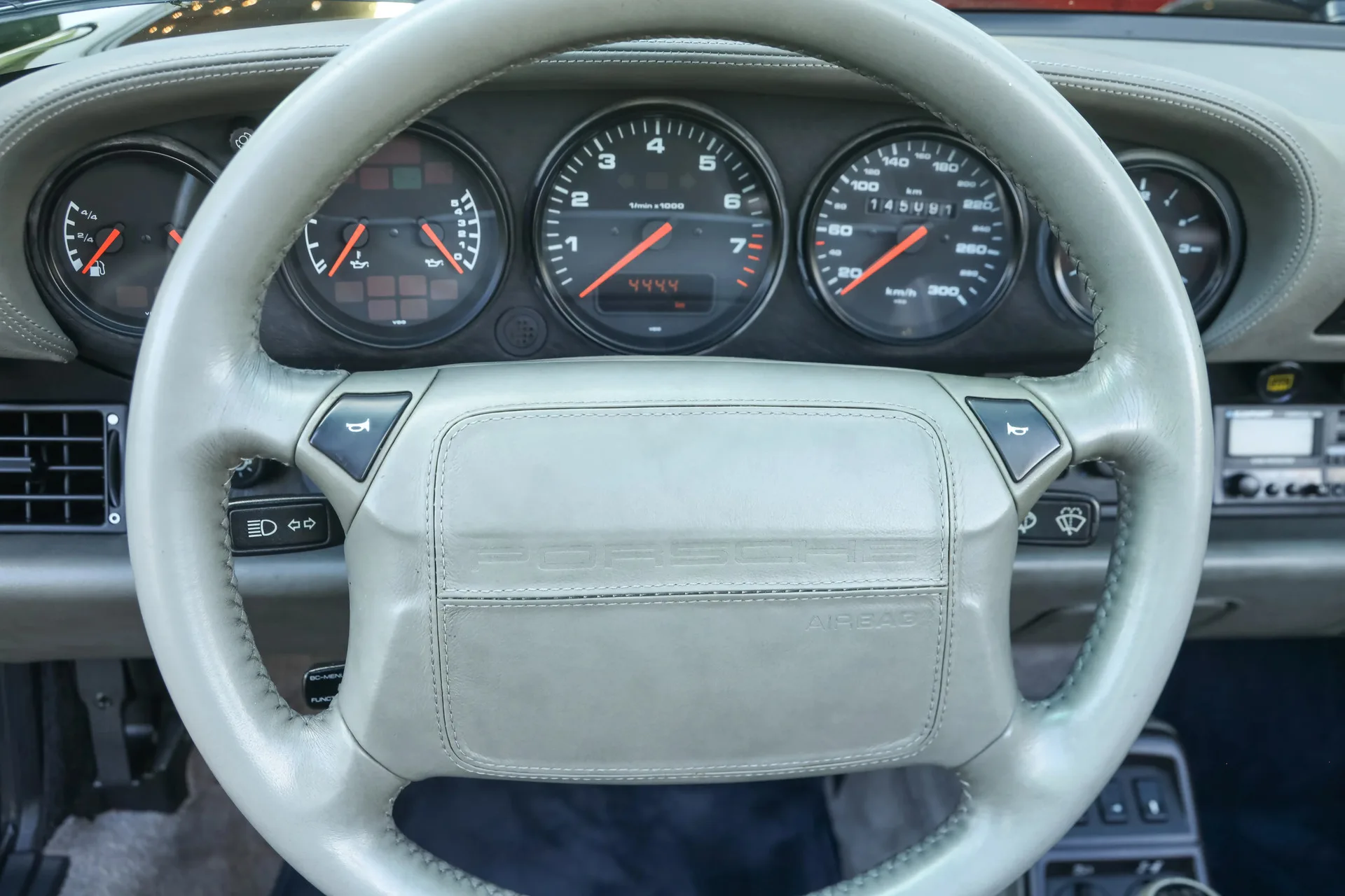 1992 Porsche 911 Carrera 4 Cabriolet 964, 14/30