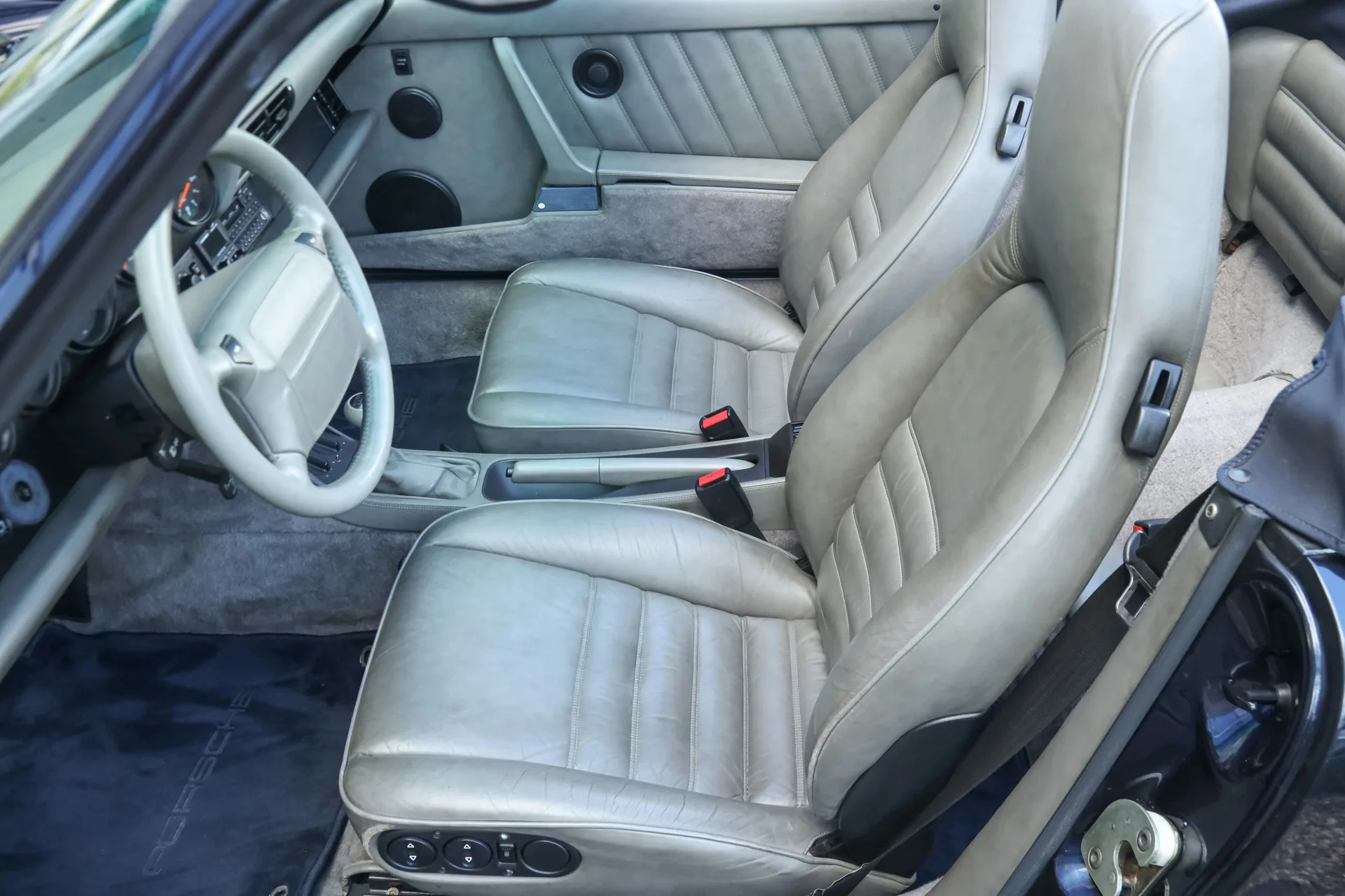 1992 Porsche 911 Carrera 4 Cabriolet 964, 17/30