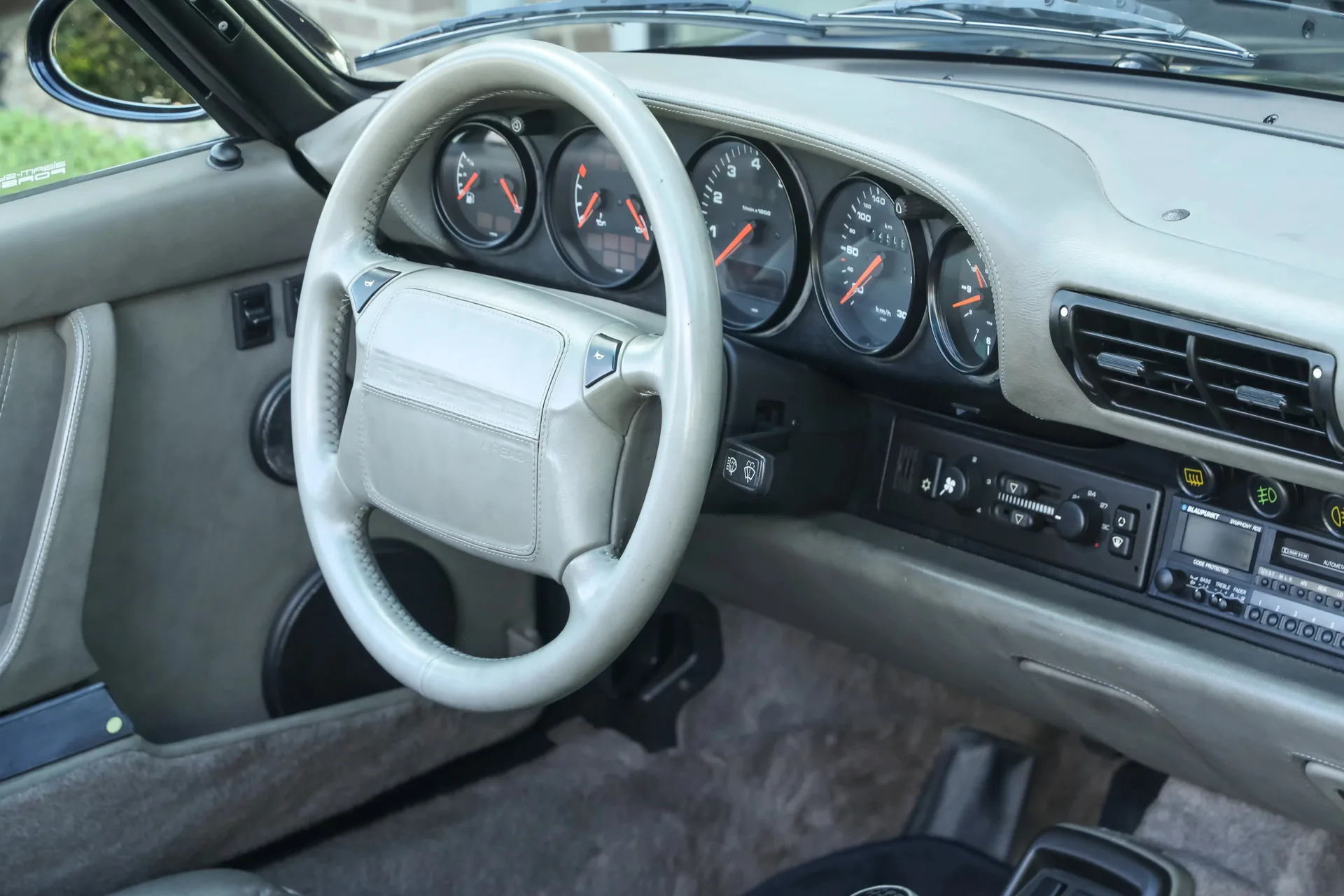 1992 Porsche 911 Carrera 4 Cabriolet 964, 19/30