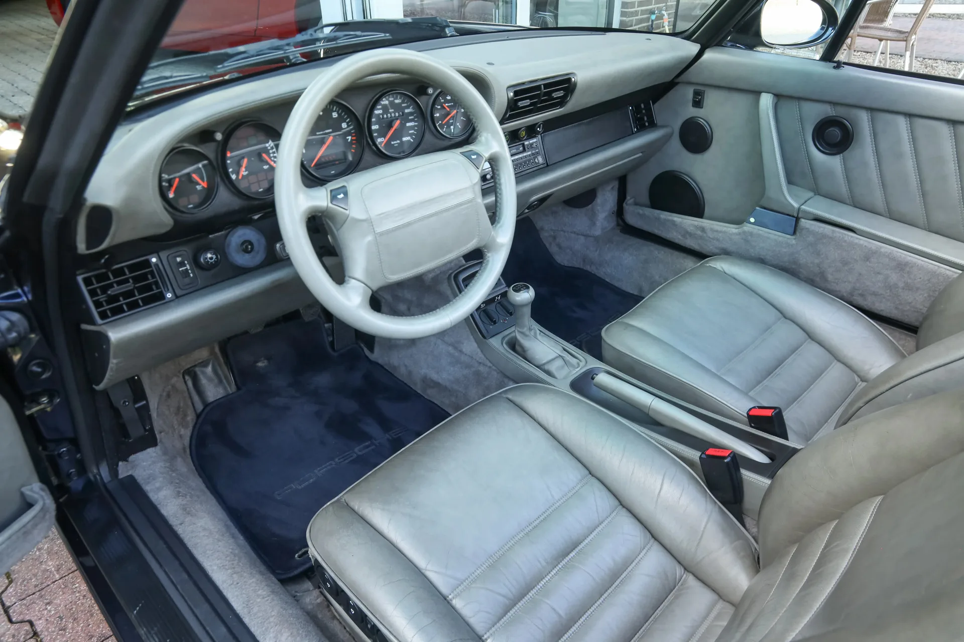 1992 Porsche 911 Carrera 4 Cabriolet 964, 23/30