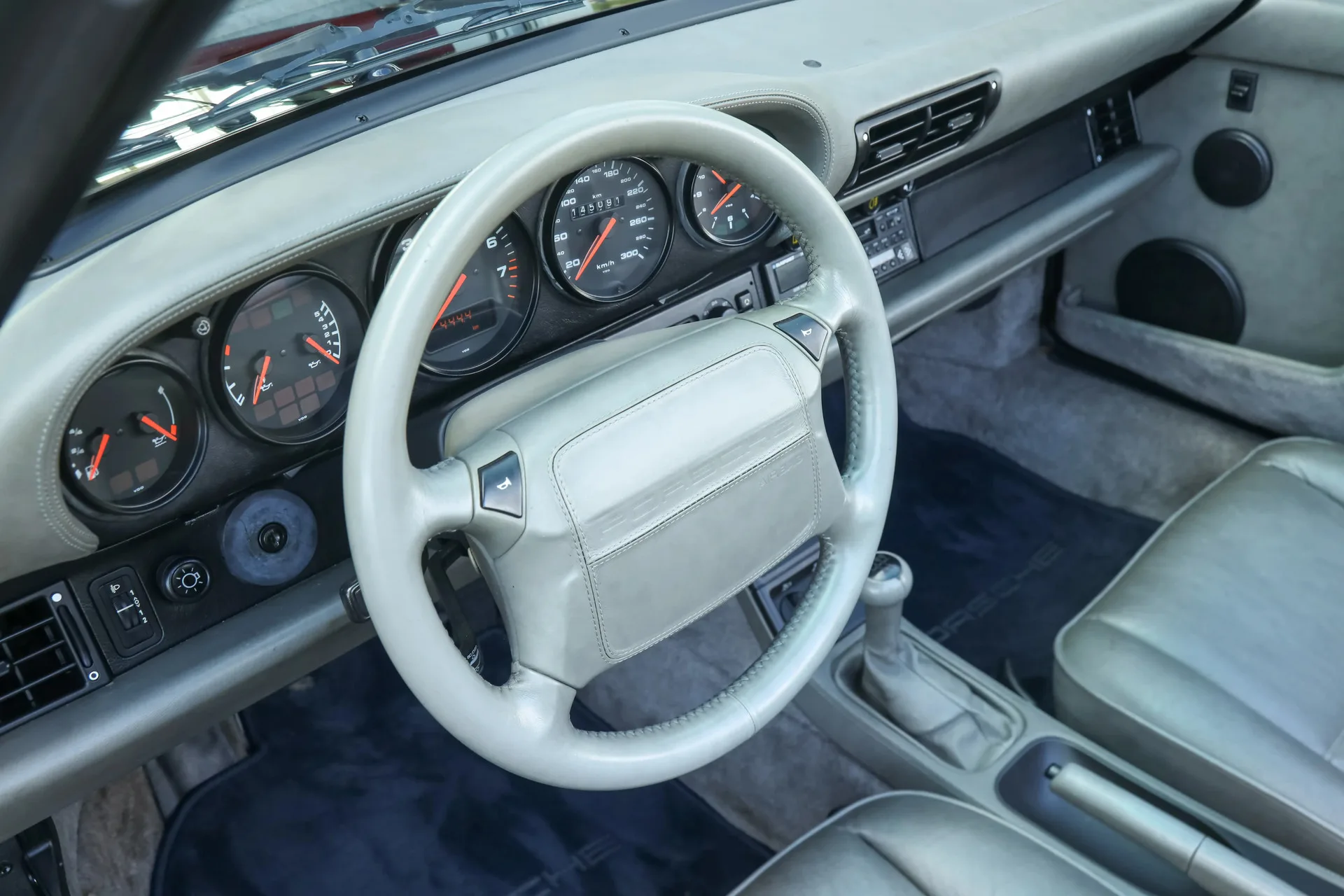 1992 Porsche 911 Carrera 4 Cabriolet 964, 29/30