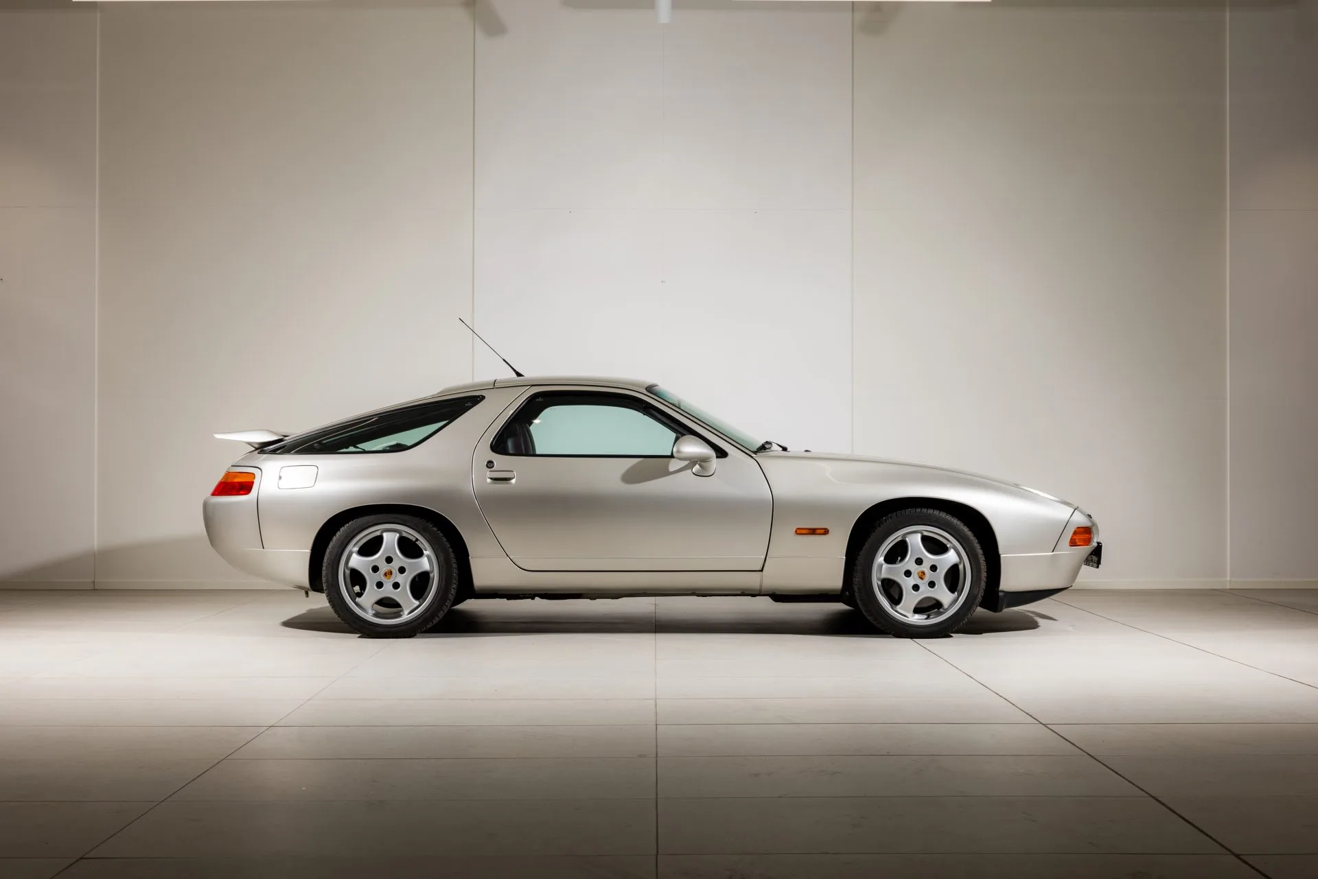1992 Porsche 928 GTS, 6/21