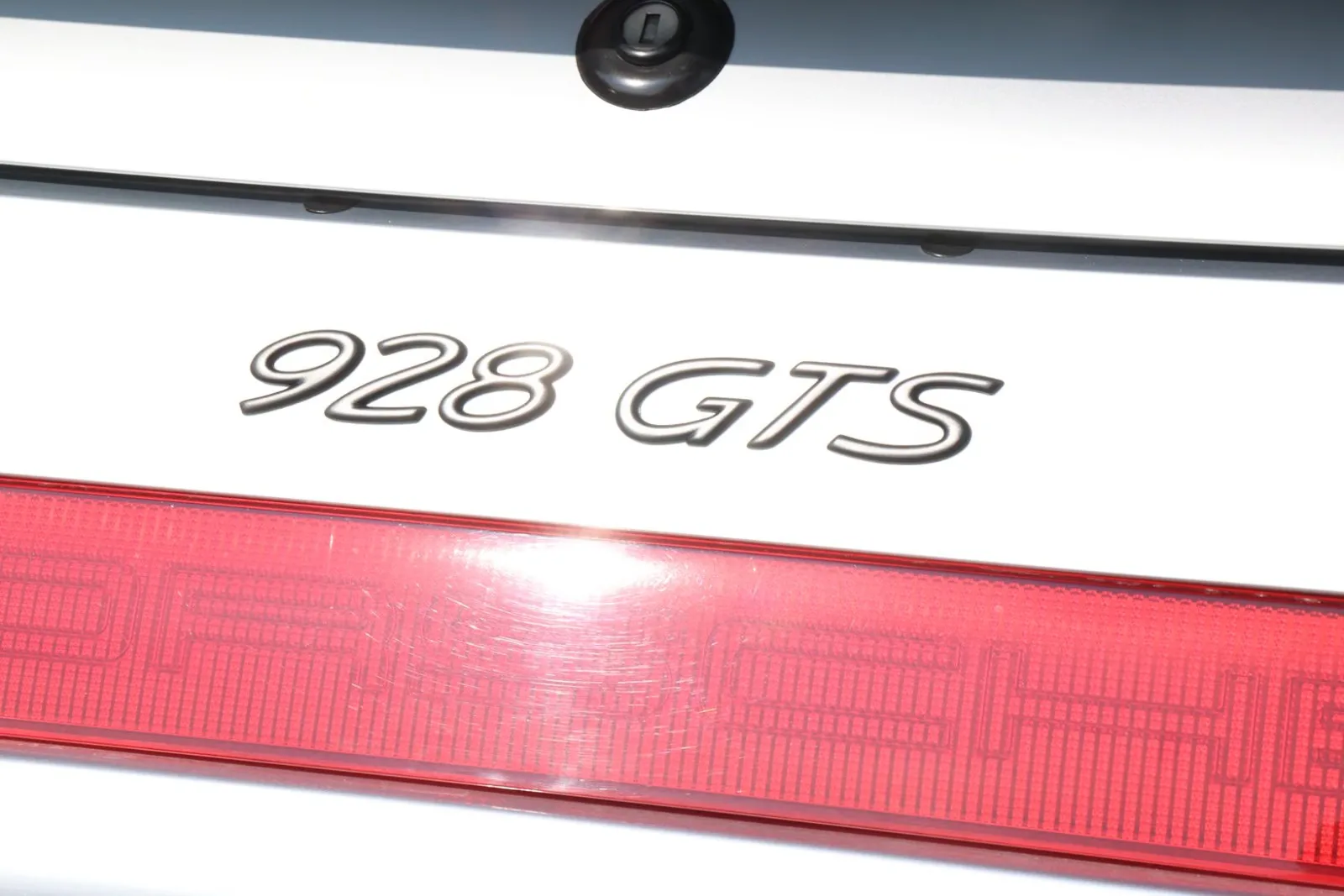 1992 Porsche 928 GTS, 15/24