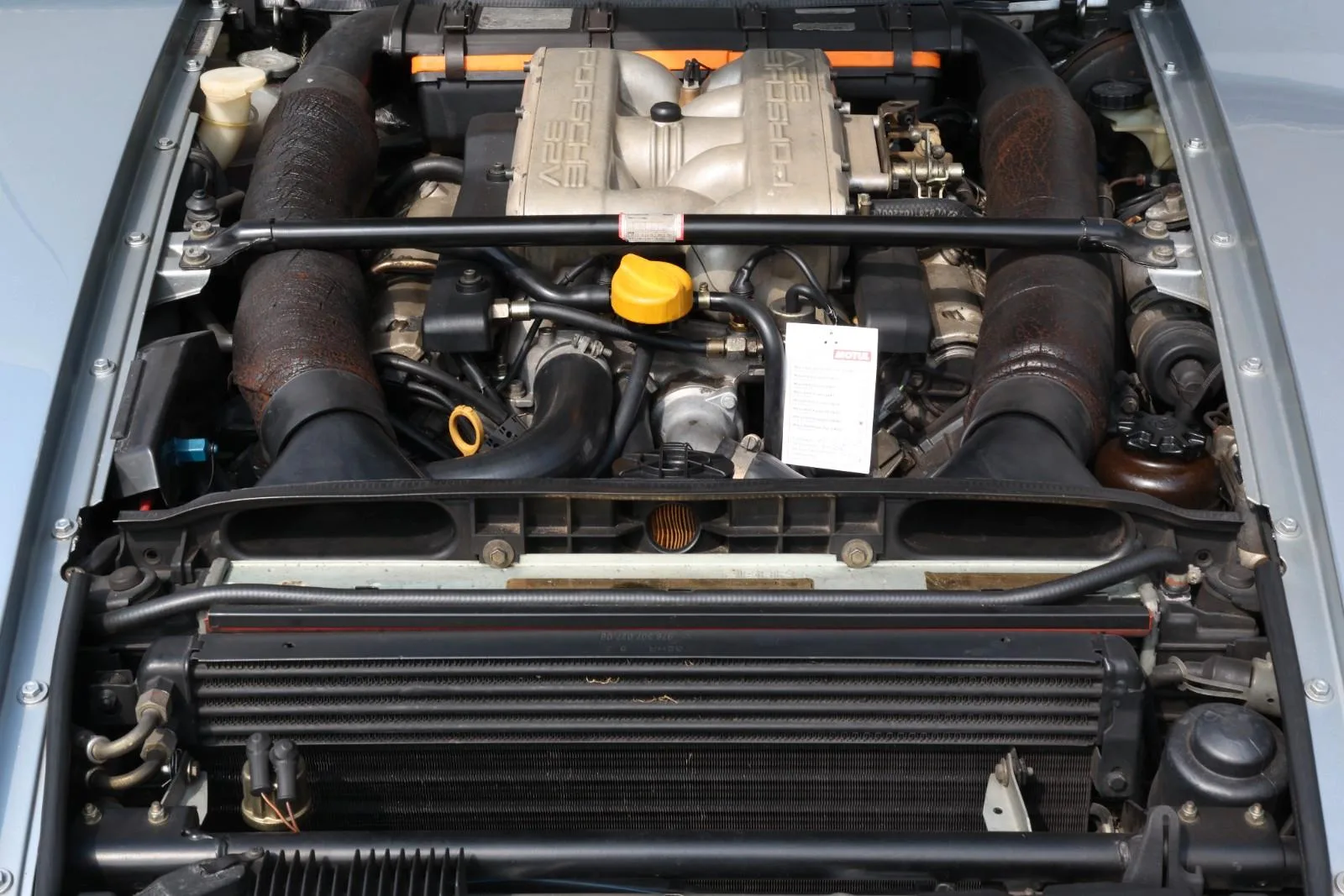 1992 Porsche 928 GTS, 23/24