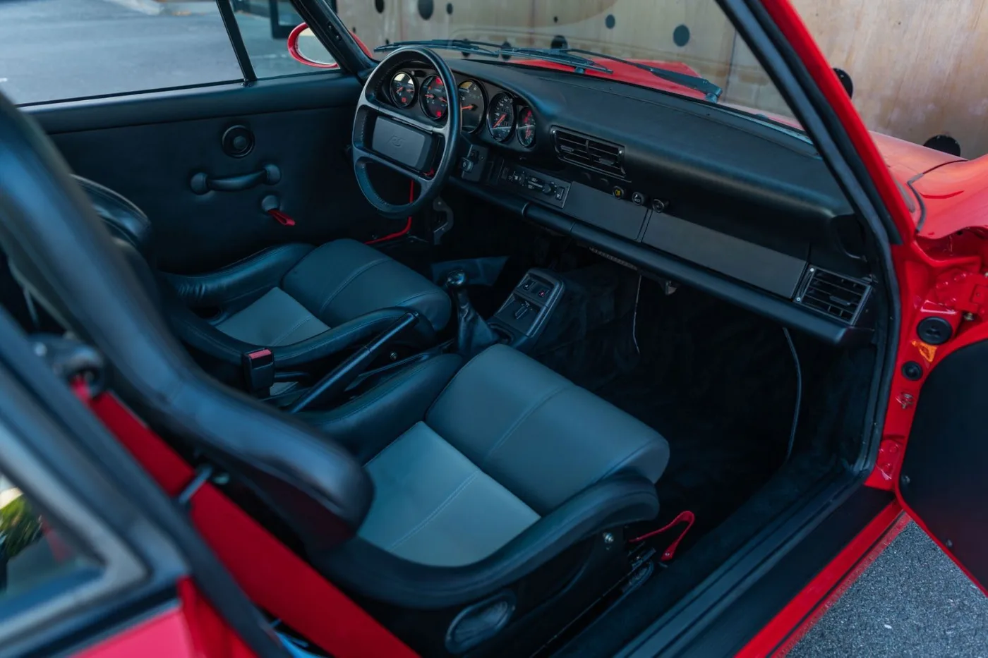1992 Porsche 911 Carrera RS angeboten von einem Supersportwagenhändler in Gronau, Deutschland, Foto 22 von 23