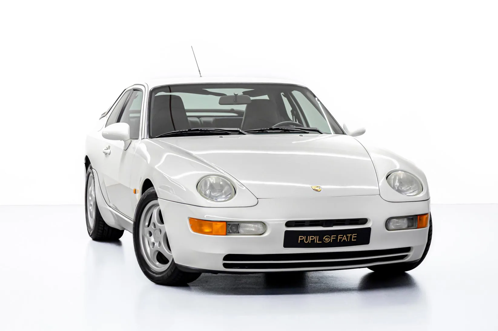 1992 Porsche 968 offered by a specialist dealer in Dubai, United Arab Emirates, main photo
