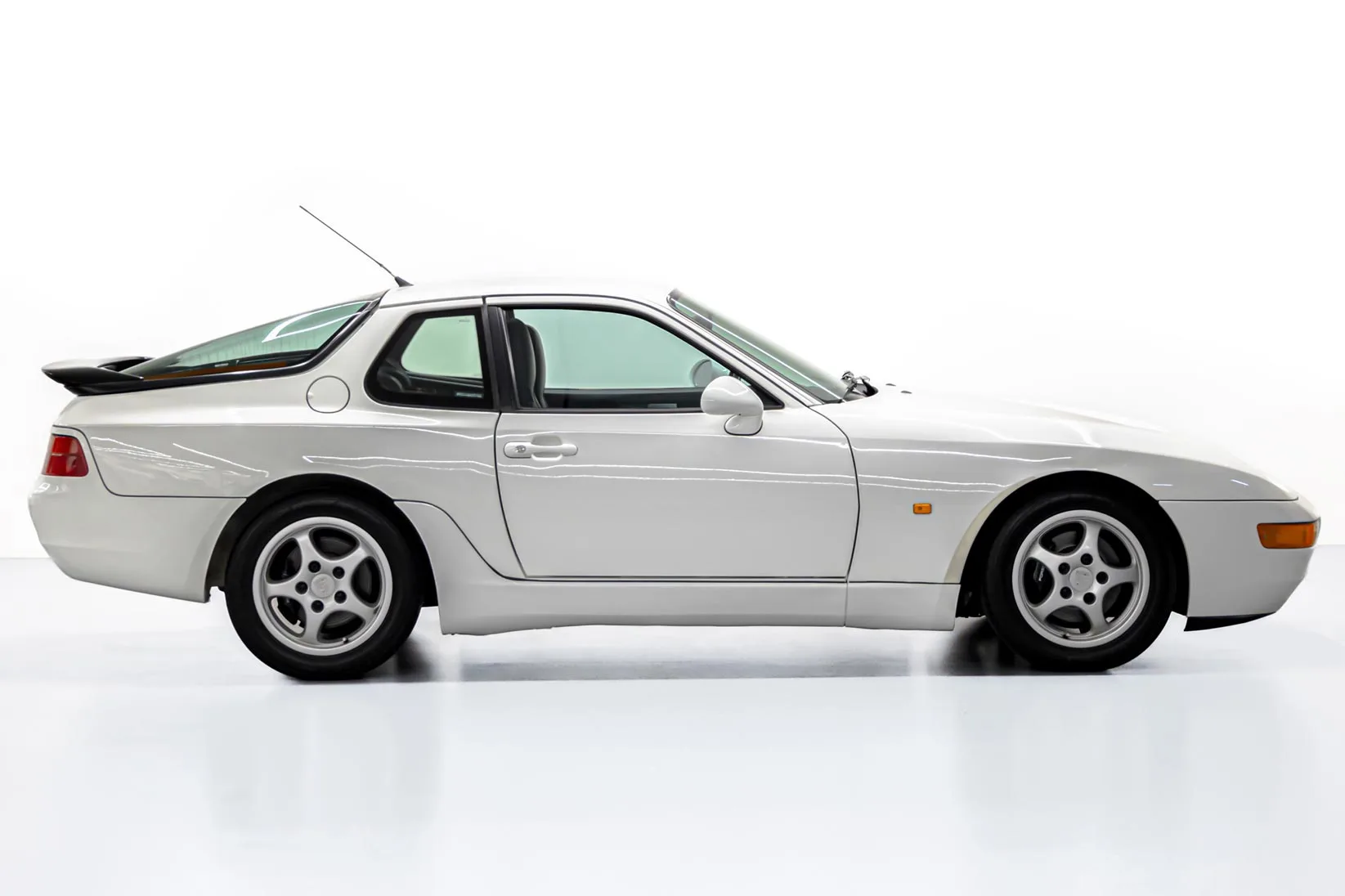 1992 Porsche 968, 2/19