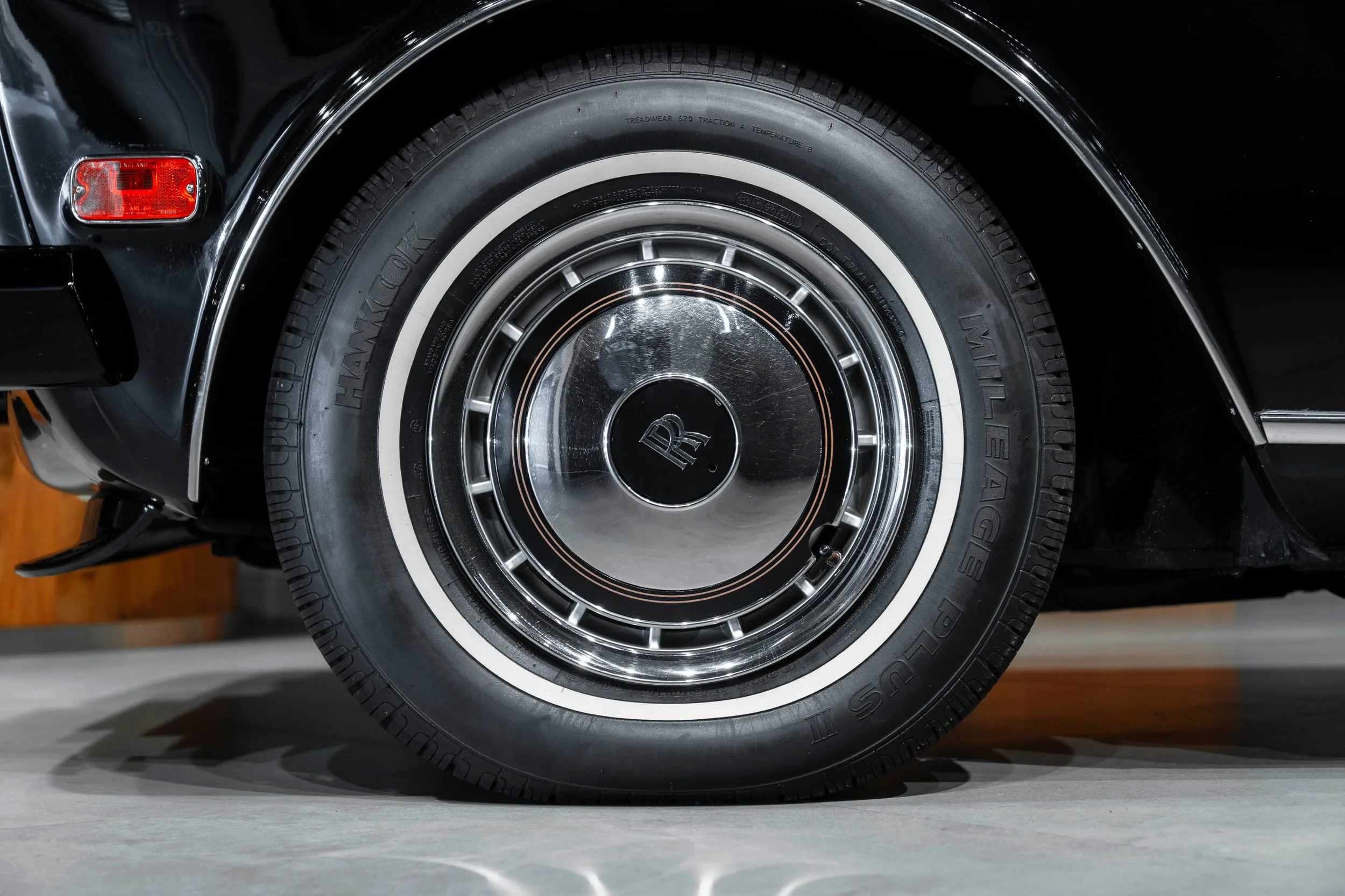 1992 Rolls-Royce Corniche IV, 2/30