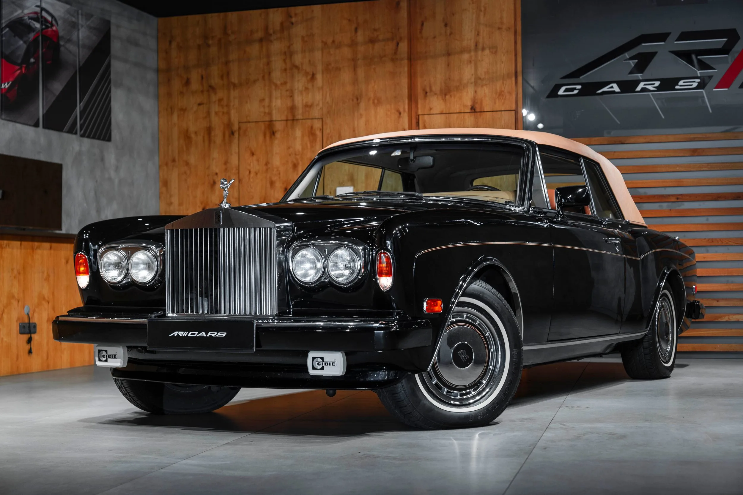 1992 Rolls-Royce Corniche IV, 4/30
