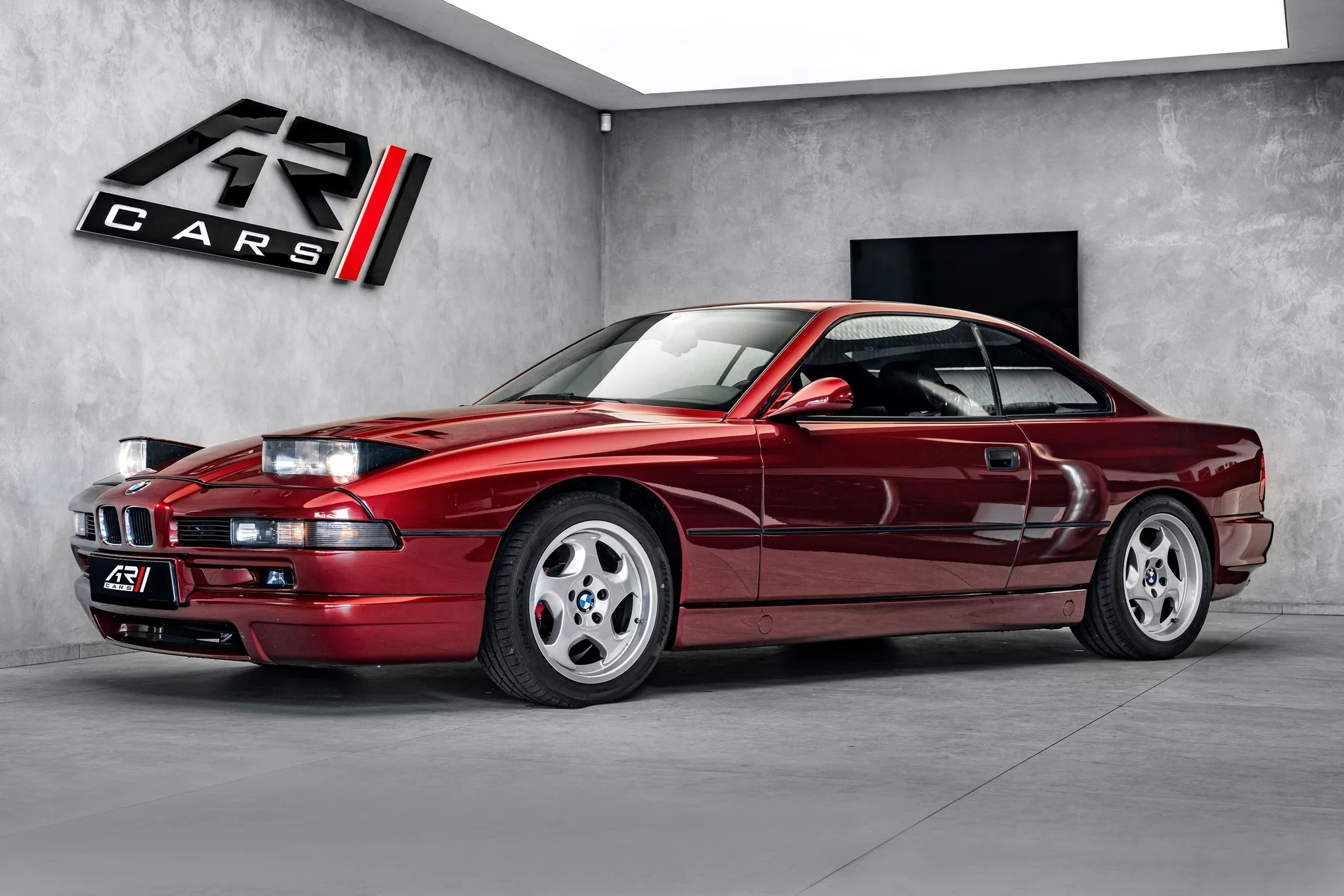 1993 BMW 850CSi offered by a specialist dealer in Ostrava, Czechia, main photo
