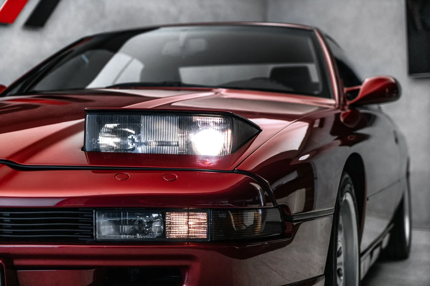 1993 BMW 850CSi offered by a specialist dealer in Ostrava, Czechia, photo 9 of 15