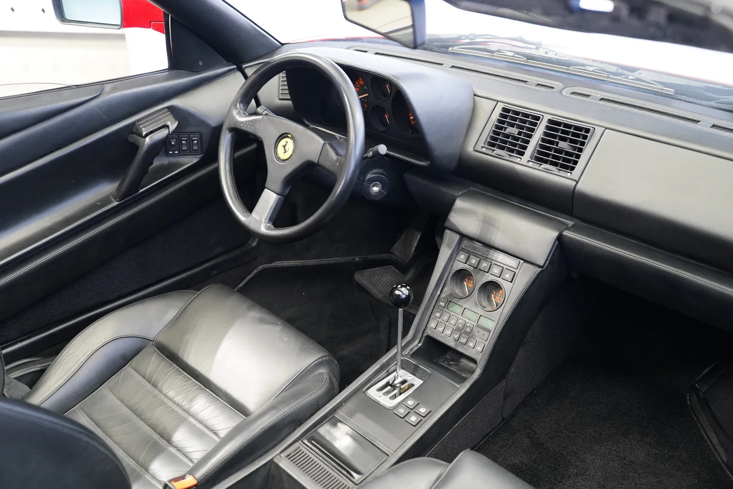 1993 Ferrari 348 TS, 13/16