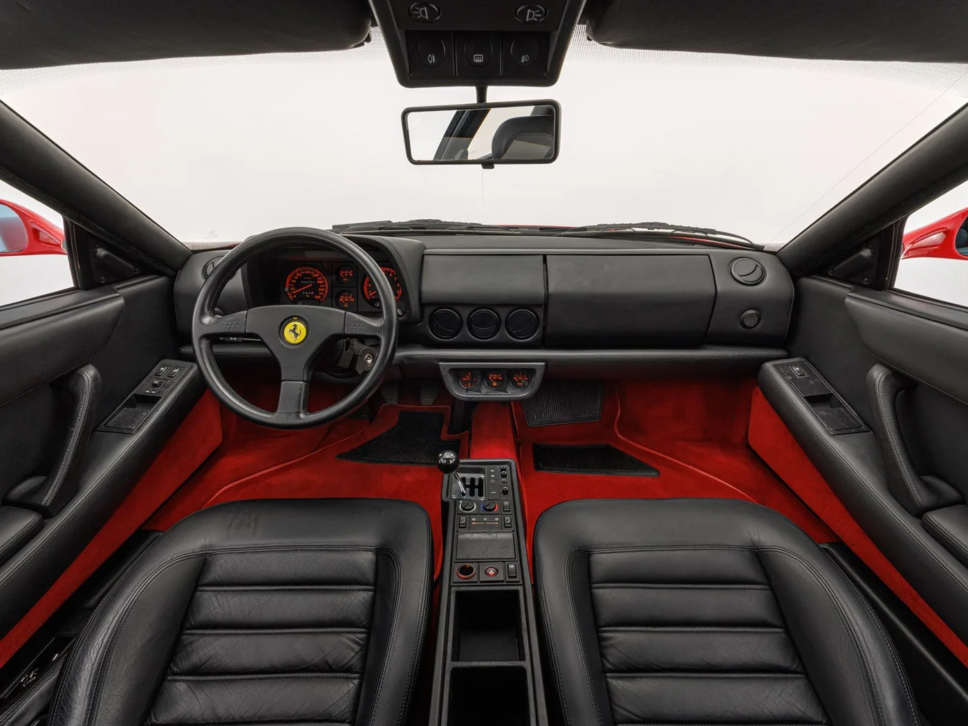 1993 Ferrari 512 TR offered by a specialist dealer in Böblingen, Germany, photo 4 of 15