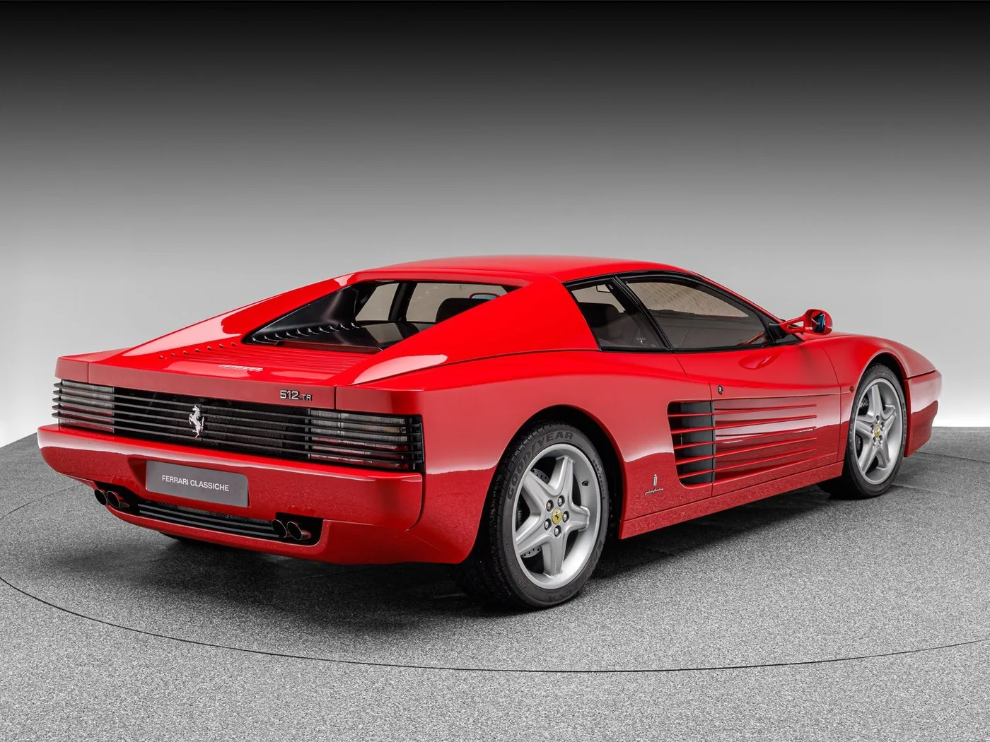 1993 Ferrari 512 TR offered by a specialist dealer in Böblingen, Germany, photo 6 of 15