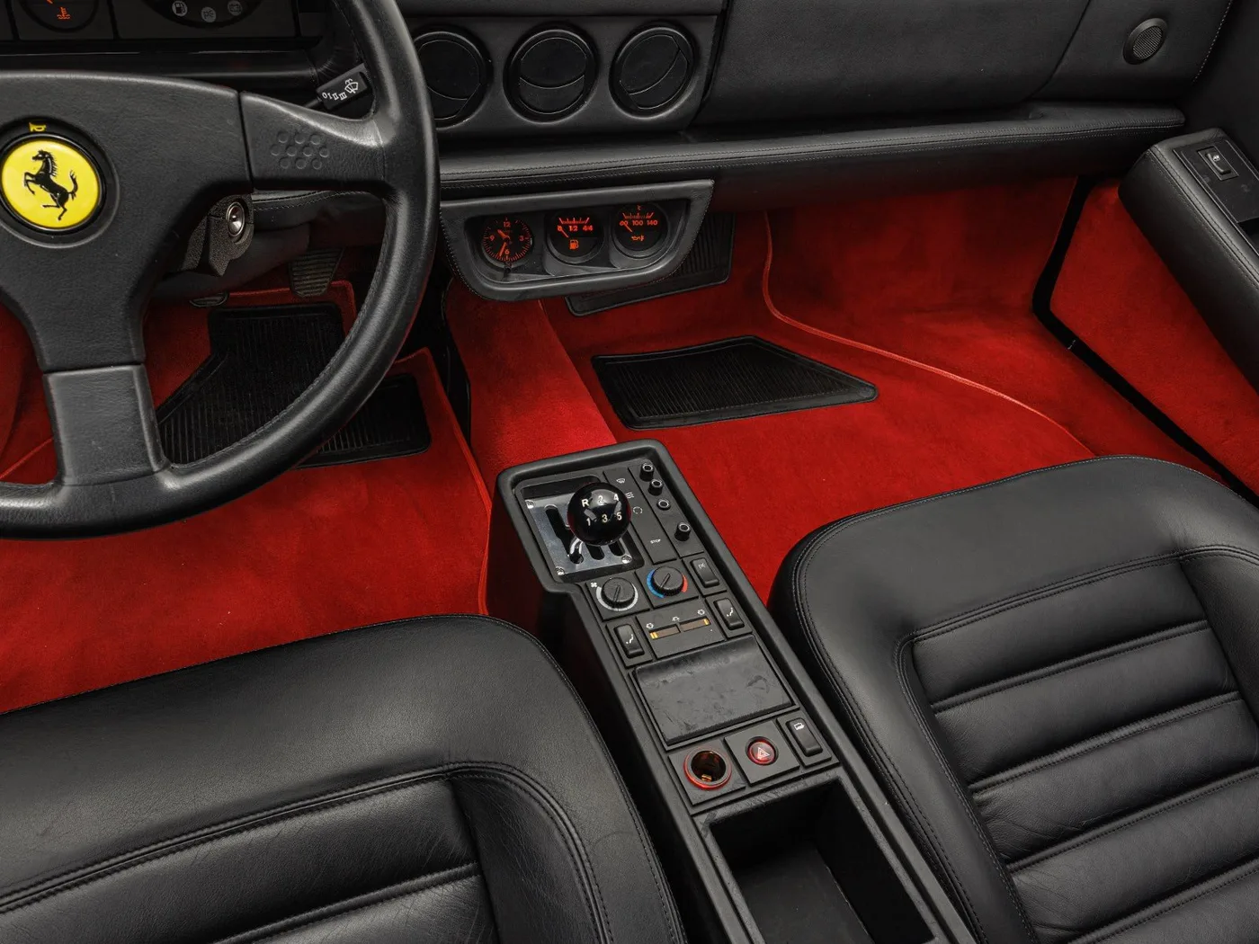 1993 Ferrari 512 TR offered by a specialist dealer in Böblingen, Germany, photo 11 of 15