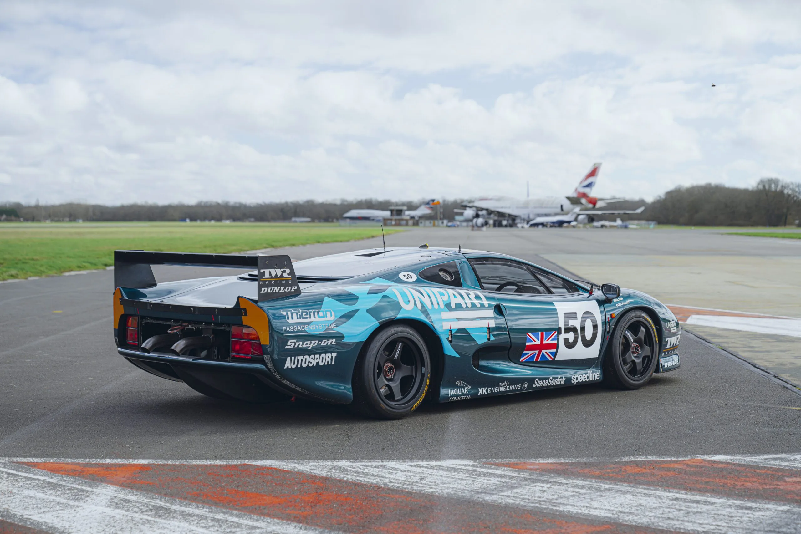 1993 Jaguar XJ220 C-LM, 13/30