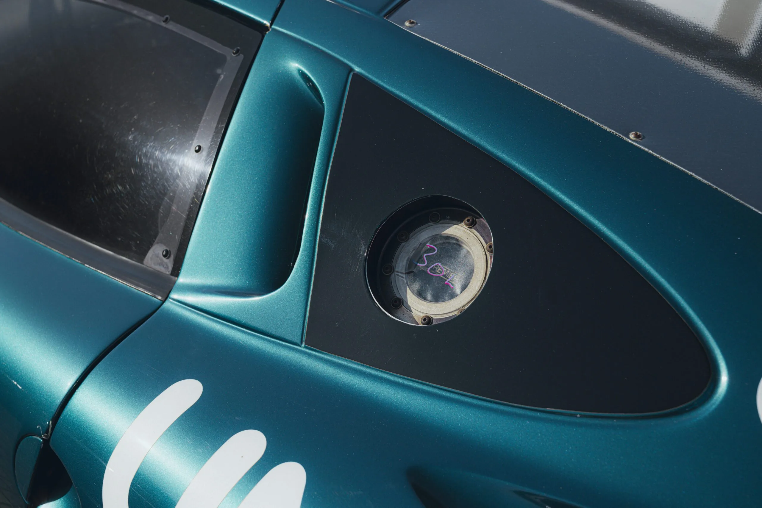 1993 Jaguar XJ220 C-LM, 24/30