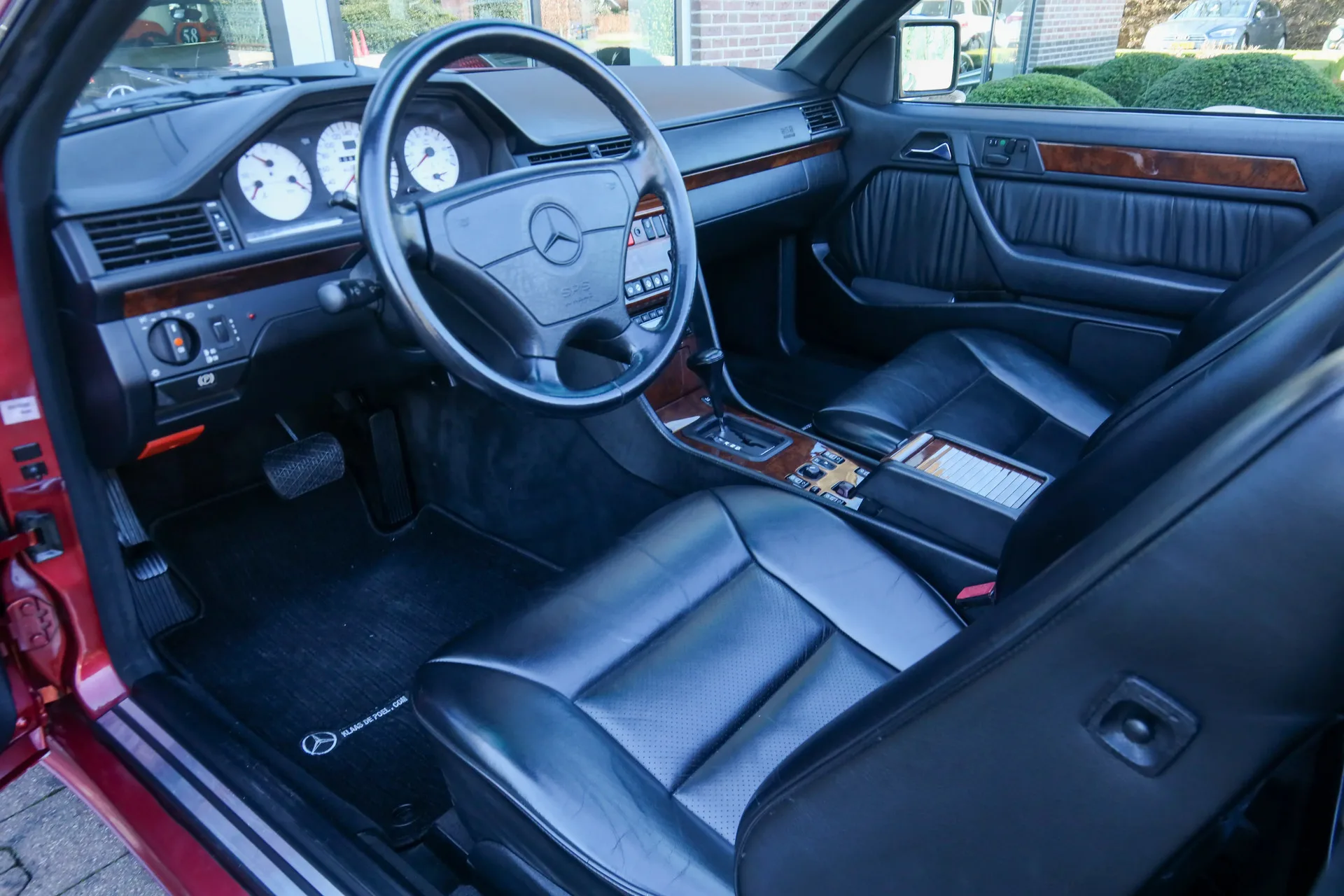 1993 Mercedes-Benz 300 CE-24 Cabriolet 3.4 AMG, 17/30