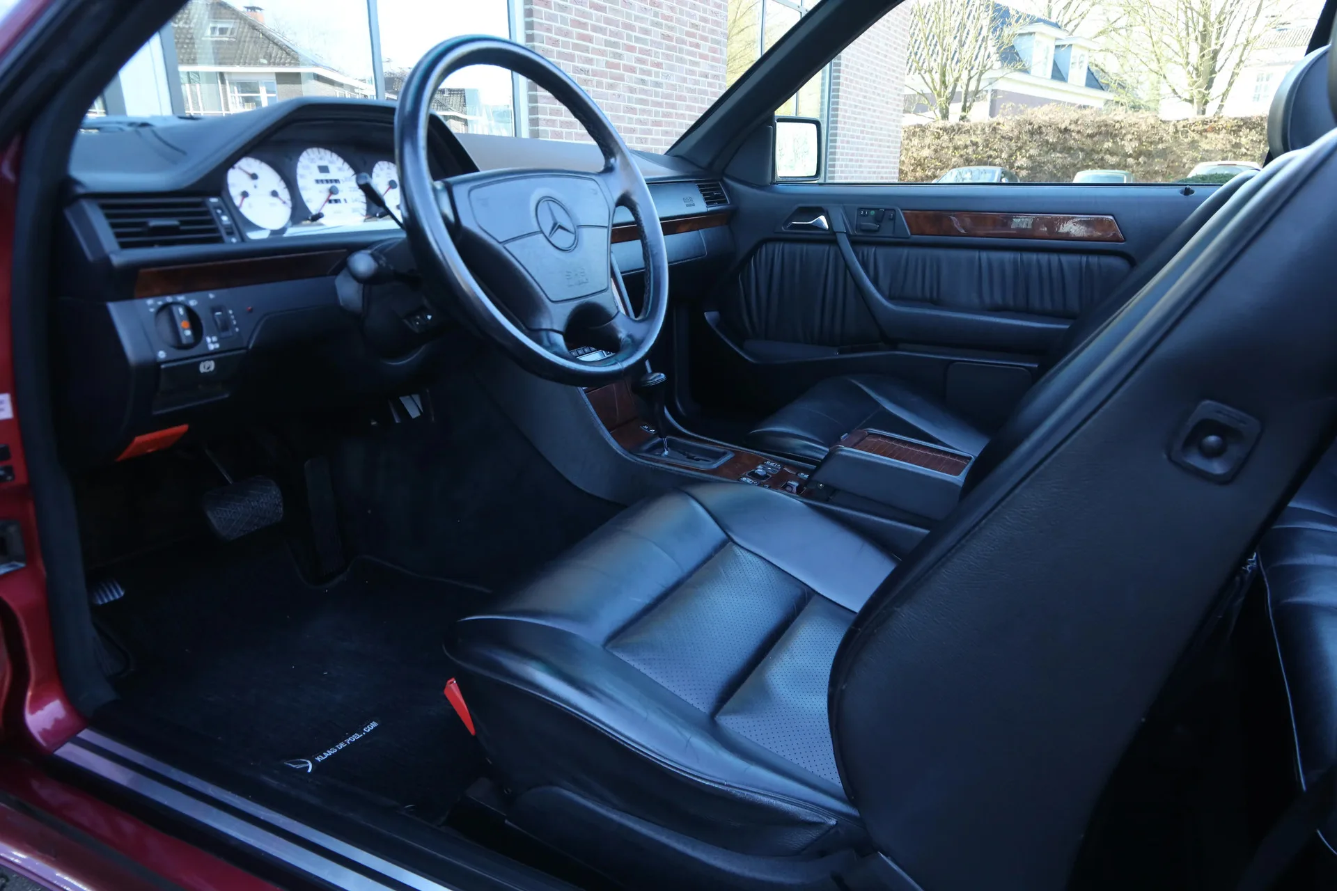 1993 Mercedes-Benz 300 CE-24 Cabriolet 3.4 AMG, 20/30