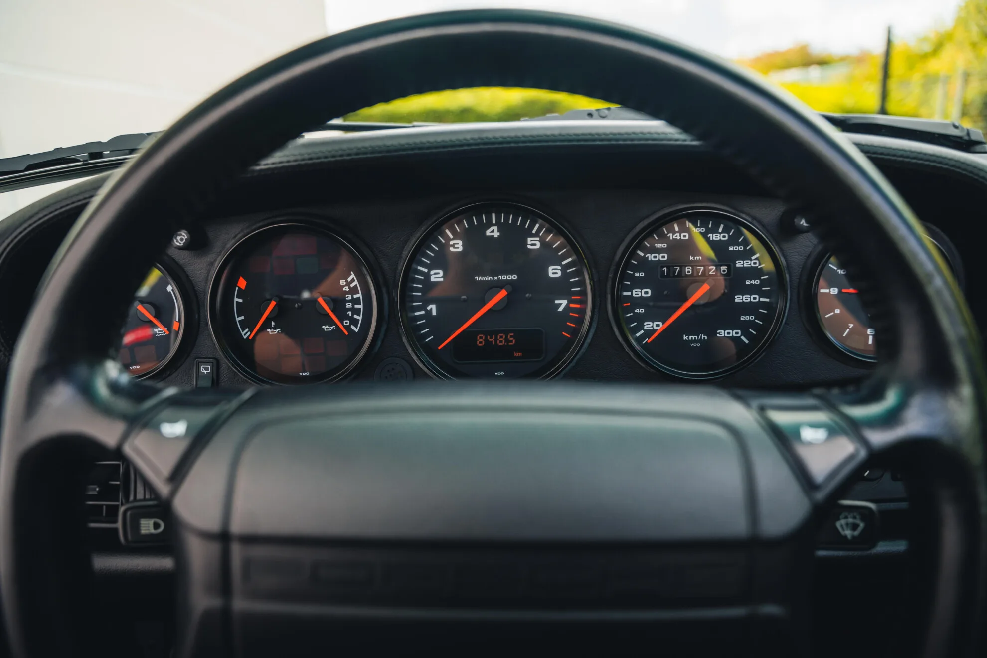 1993 Porsche 911 Carrera 2, 18/30